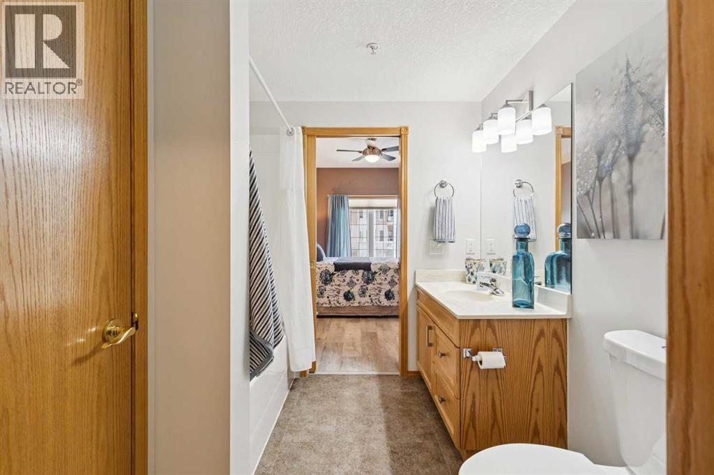 221, 223 Tuscany Springs Boulevard Nw, Calgary, Alberta  T3L 2M2 - Photo 28 - A2300843