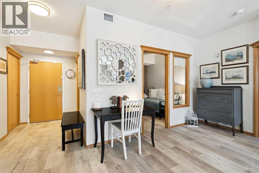 221, 223 Tuscany Springs Boulevard Nw, Calgary, Alberta  T3L 2M2 - Photo 14 - A2300843