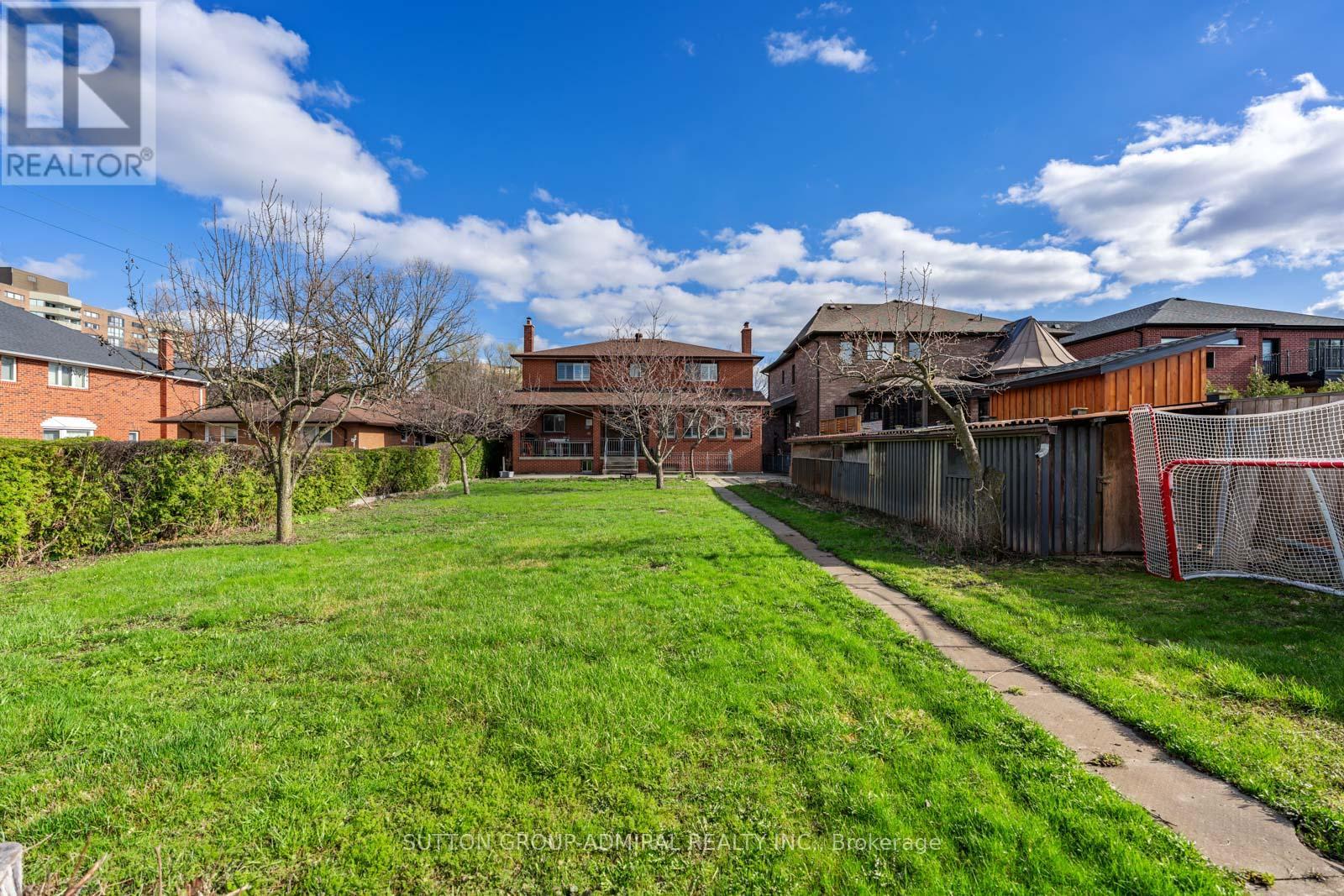 48 Weldrick Road W, Richmond Hill, Ontario  L4C 3T8 - Photo 31 - N13030394