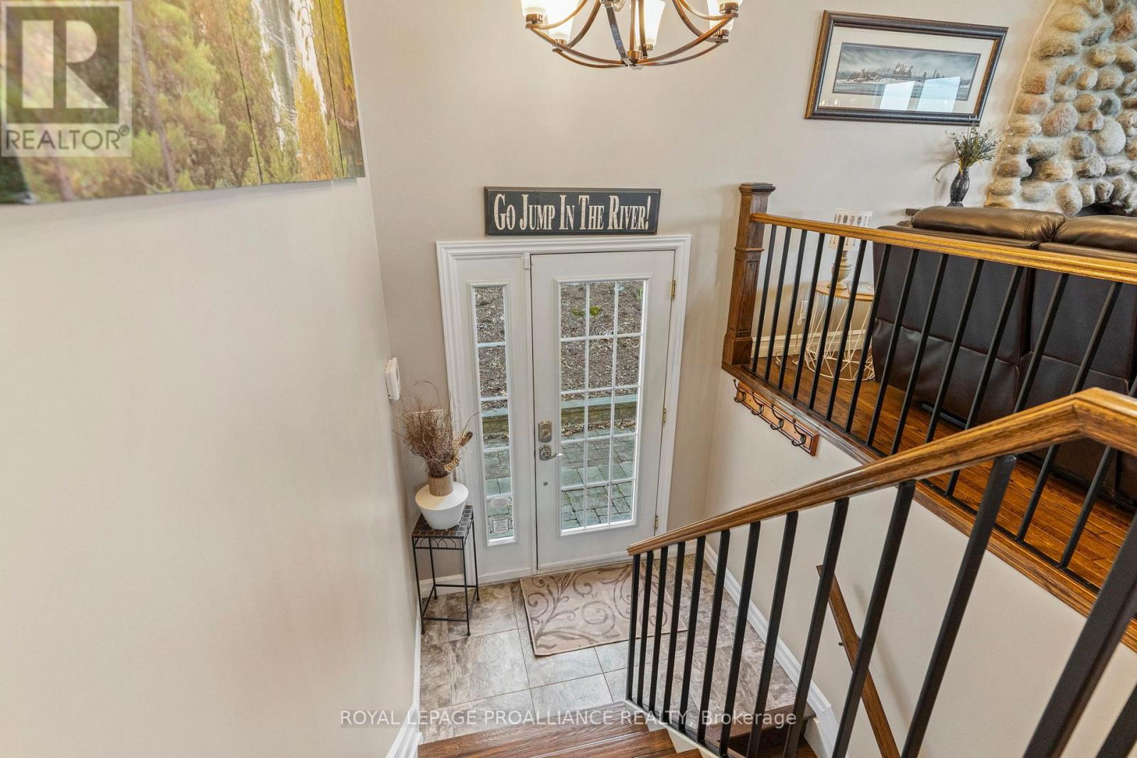 23 Moon Road, Front Of Yonge, Ontario  K0E 1R0 - Photo 4 - X13034286