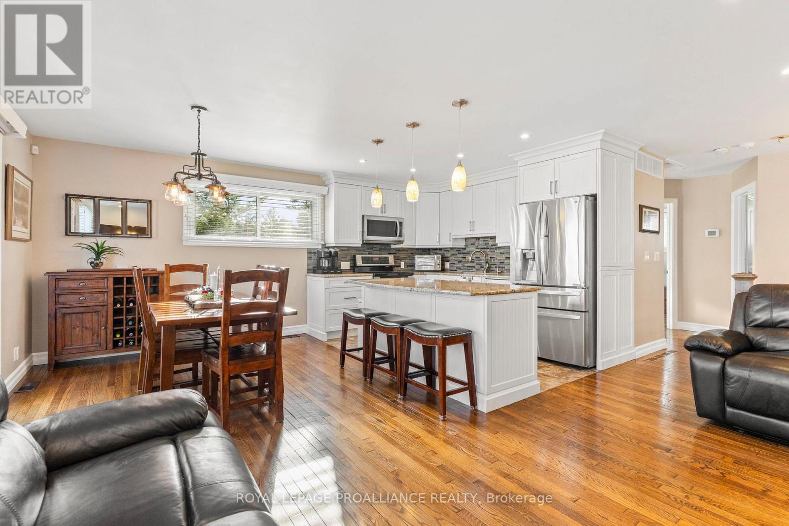 23 Moon Road, Front Of Yonge, Ontario  K0E 1R0 - Photo 8 - X13034286