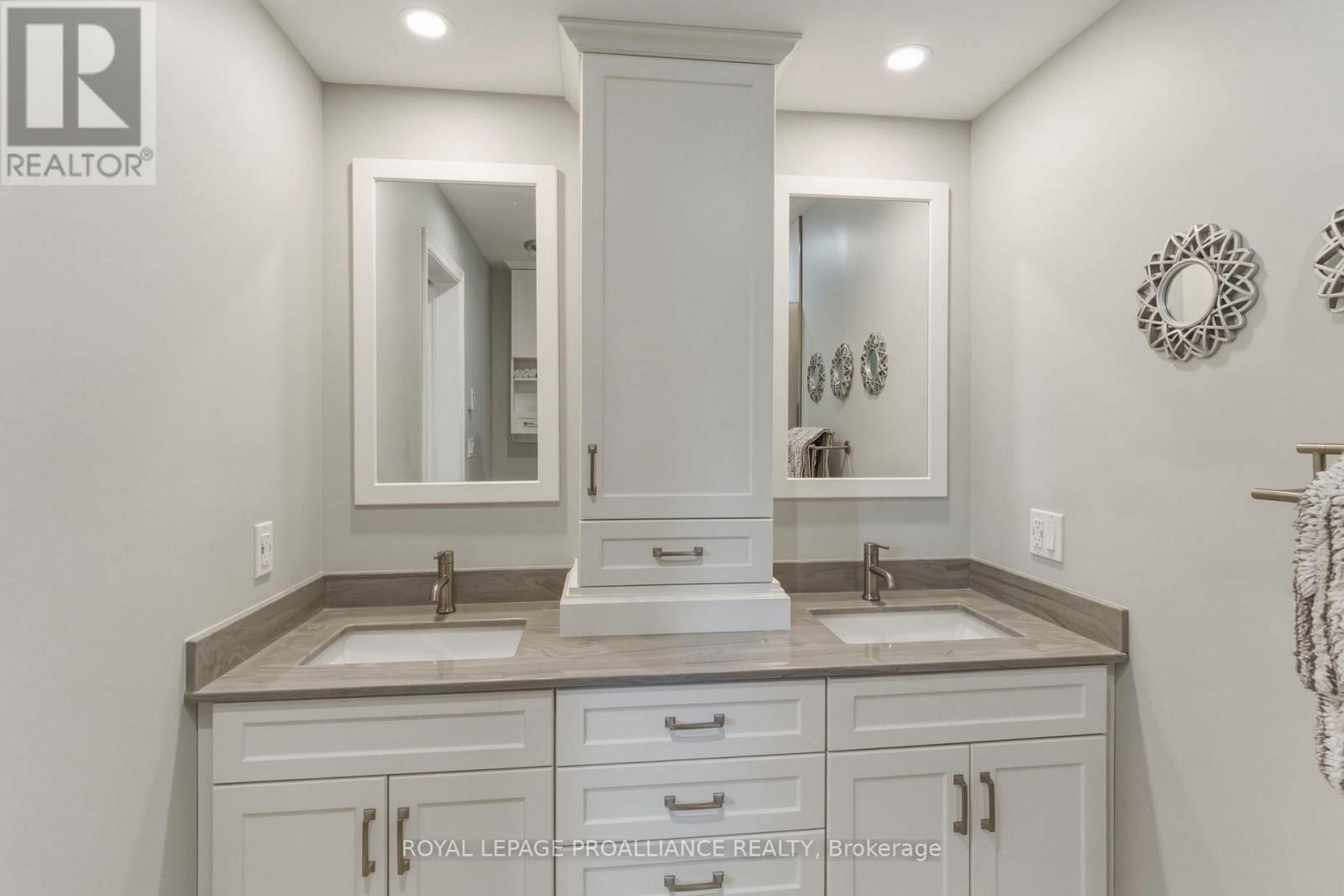 23 Moon Road, Front Of Yonge, Ontario  K0E 1R0 - Photo 28 - X13034286