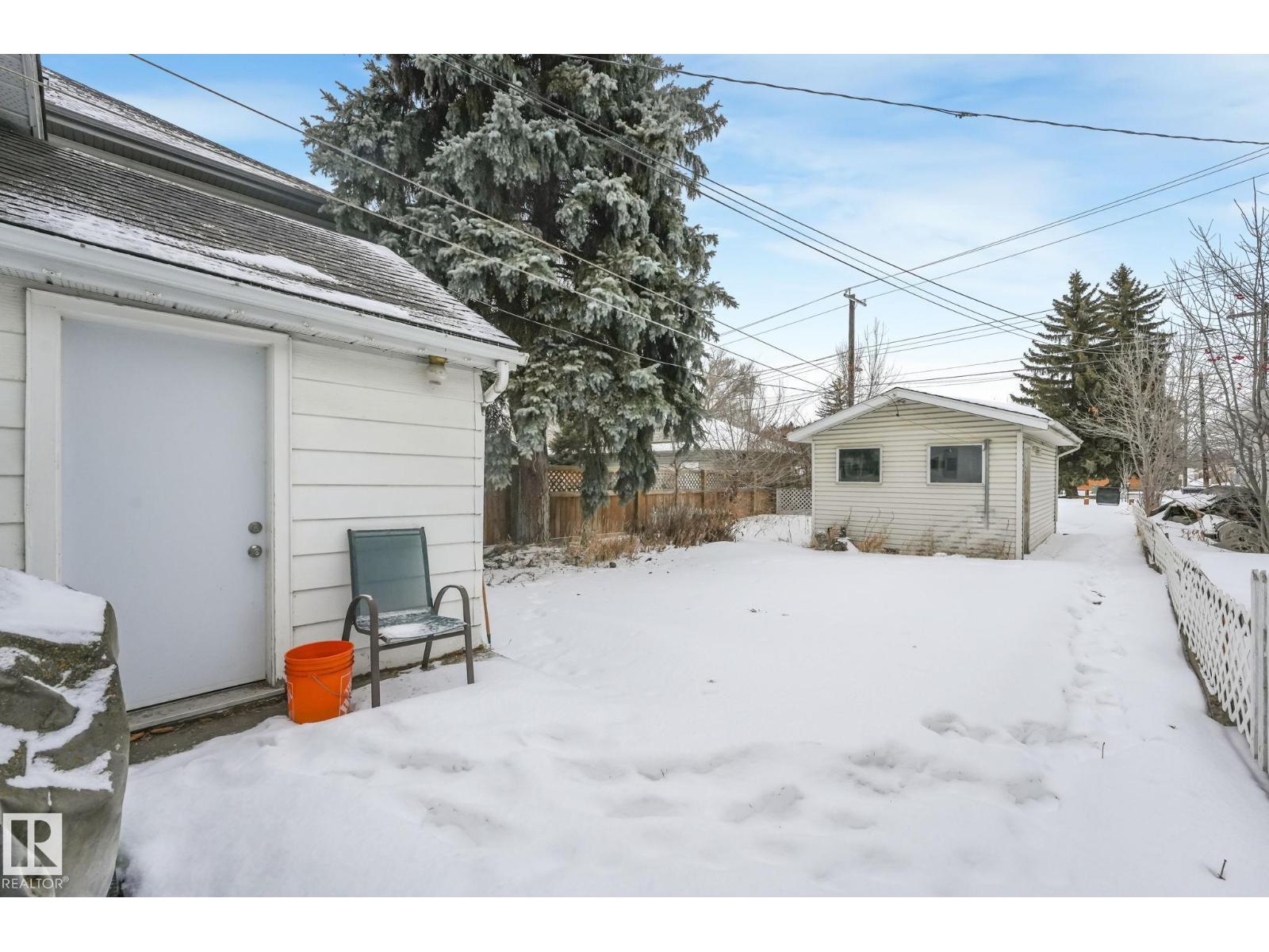 10516 63 Av NW, Edmonton, Alberta  T6H 1P4 - Photo 3 - E4476001