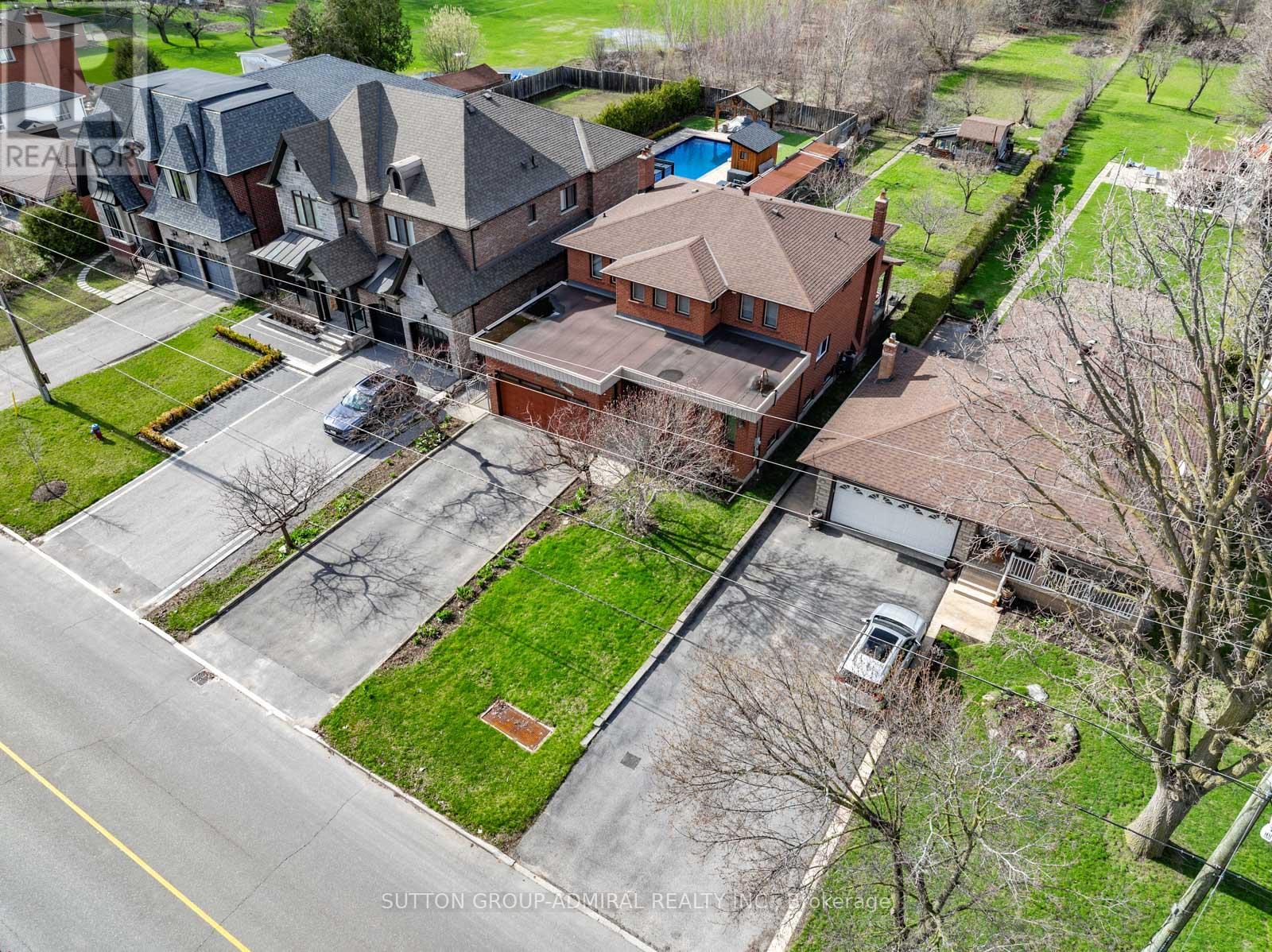 48 Weldrick Road W, Richmond Hill, Ontario  L4C 3T8 - Photo 34 - N13030394