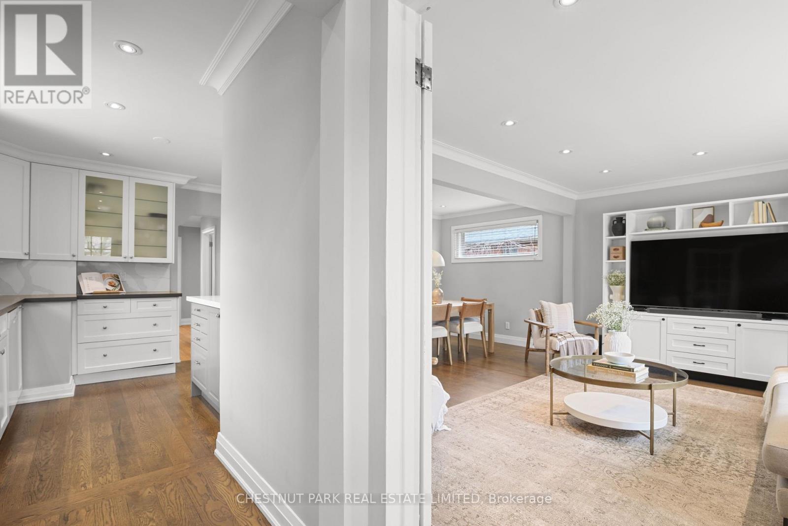 27 Cedarcrest Drive, Toronto, Ontario  M9A 2V4 - Photo 14 - W13034776