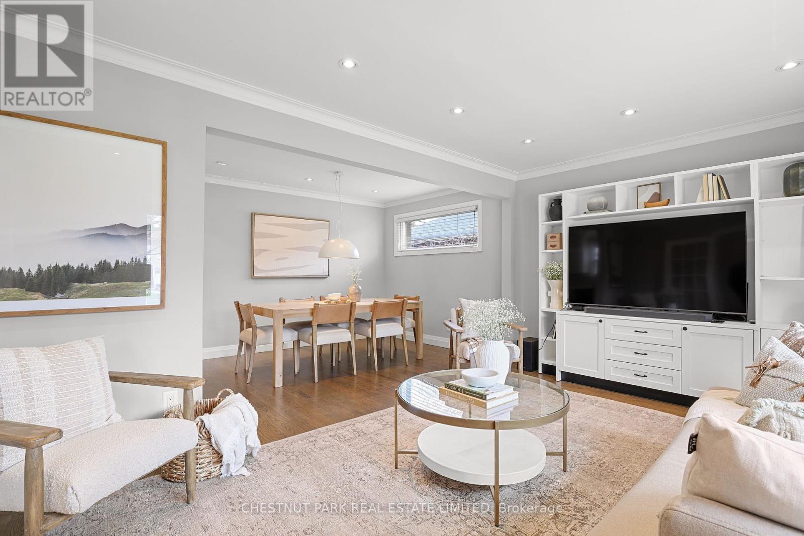 27 Cedarcrest Drive, Toronto, Ontario  M9A 2V4 - Photo 2 - W13034776