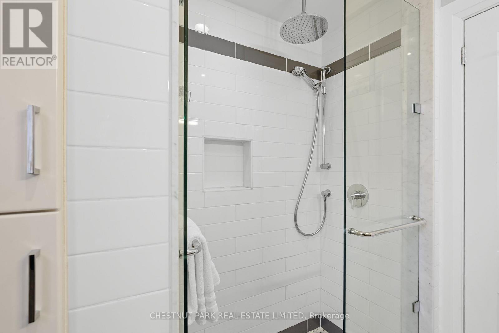 27 Cedarcrest Drive, Toronto, Ontario  M9A 2V4 - Photo 20 - W13034776