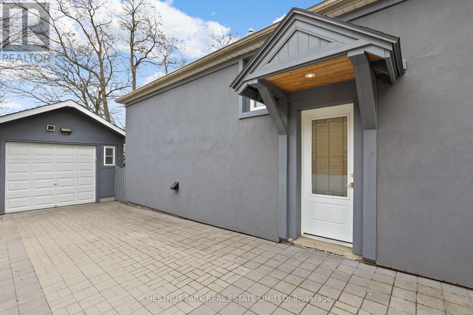 27 Cedarcrest Drive, Toronto, Ontario  M9A 2V4 - Photo 22 - W13034776