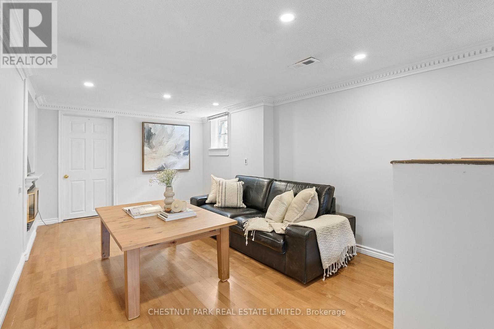 27 Cedarcrest Drive, Toronto, Ontario  M9A 2V4 - Photo 24 - W13034776