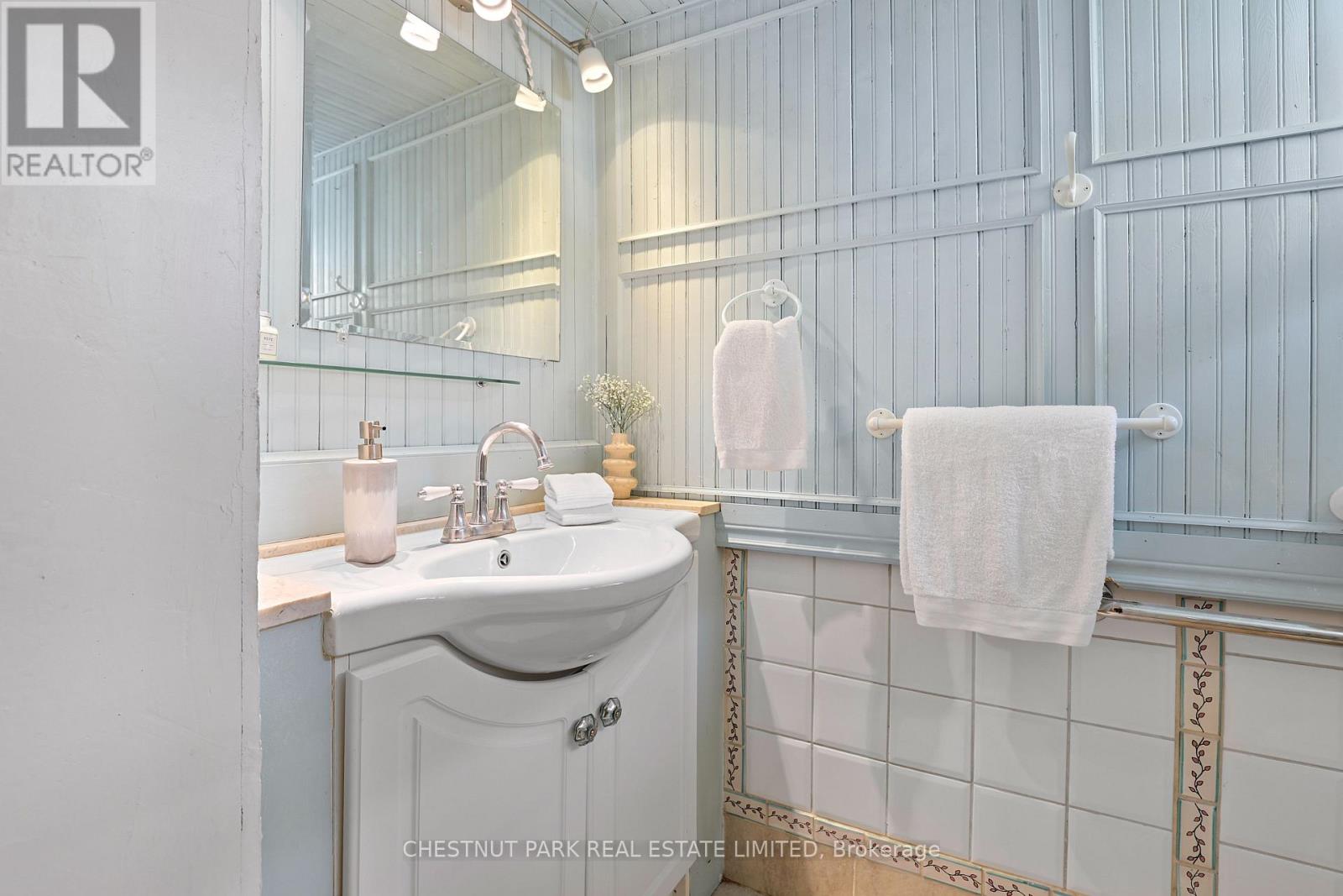 27 Cedarcrest Drive, Toronto, Ontario  M9A 2V4 - Photo 30 - W13034776