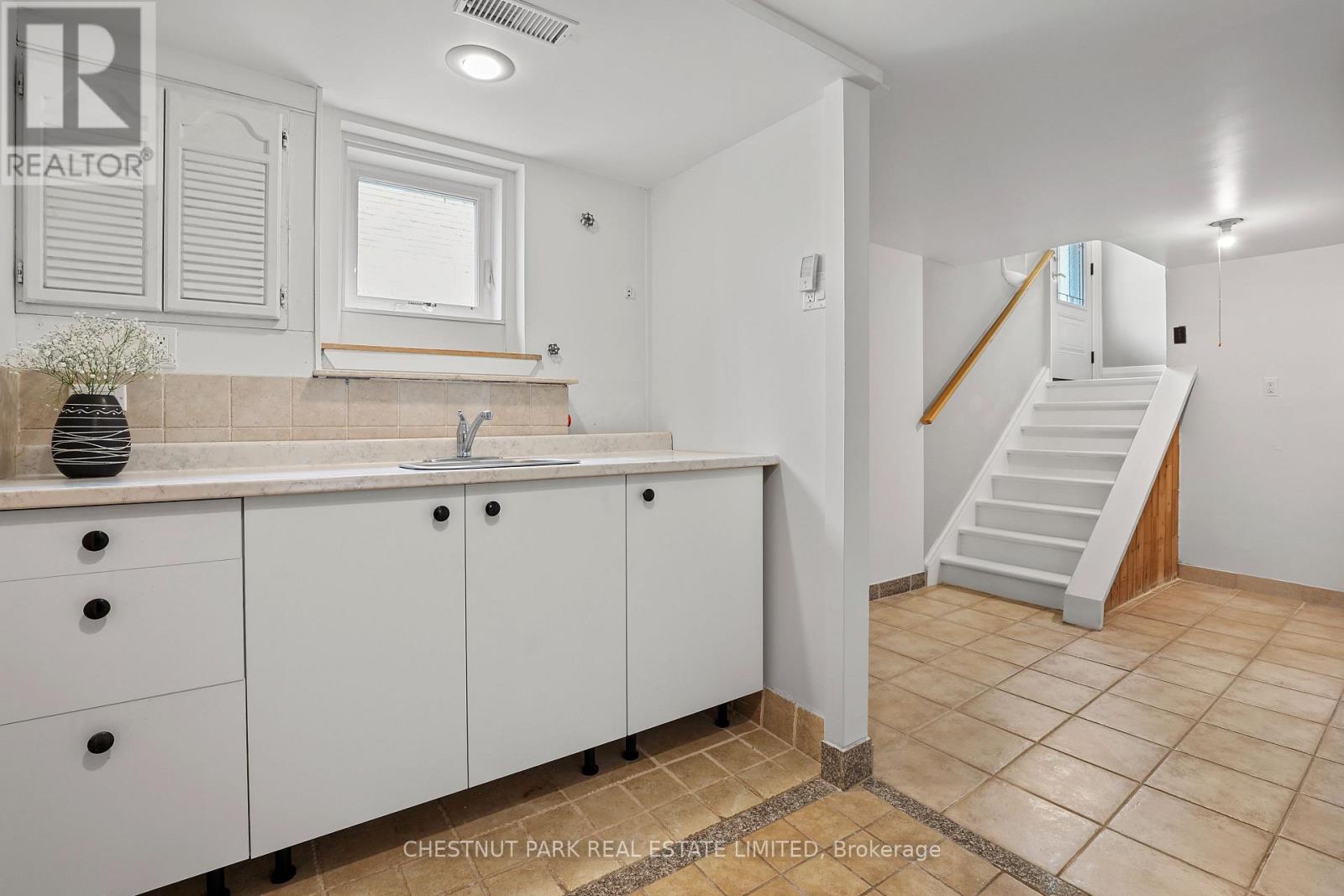 27 Cedarcrest Drive, Toronto, Ontario  M9A 2V4 - Photo 31 - W13034776