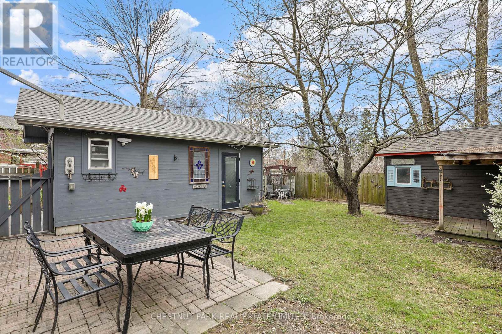 27 Cedarcrest Drive, Toronto, Ontario  M9A 2V4 - Photo 33 - W13034776