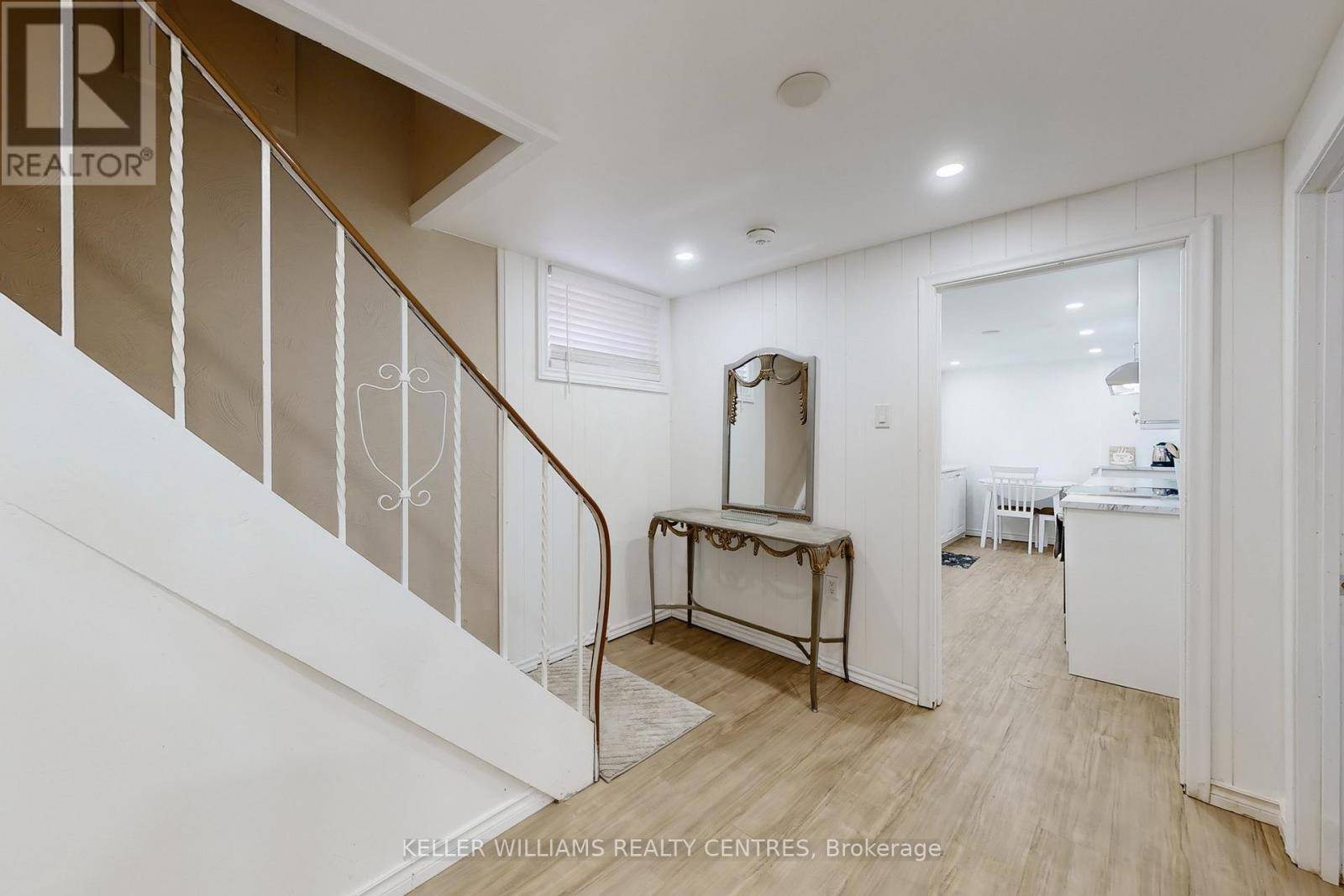 549 Rustic Road, Toronto, Ontario  M6L 1X8 - Photo 20 - W13034836