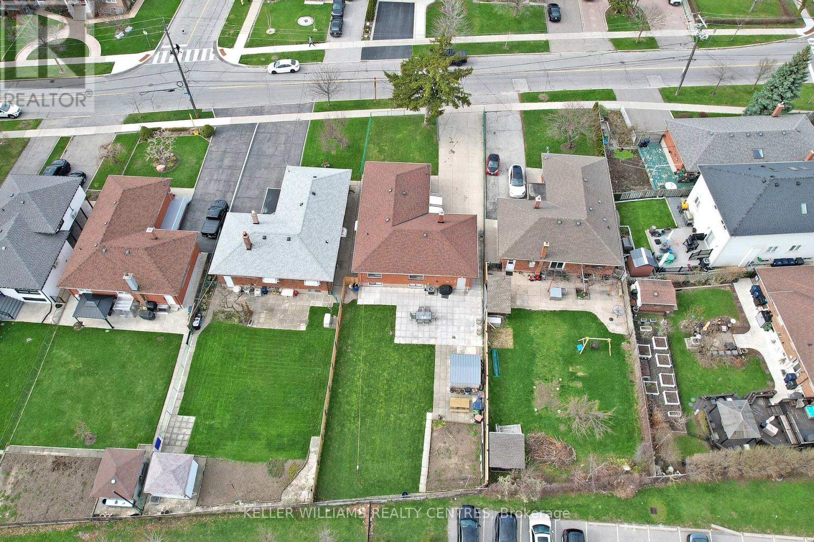 549 Rustic Road, Toronto, Ontario  M6L 1X8 - Photo 36 - W13034836