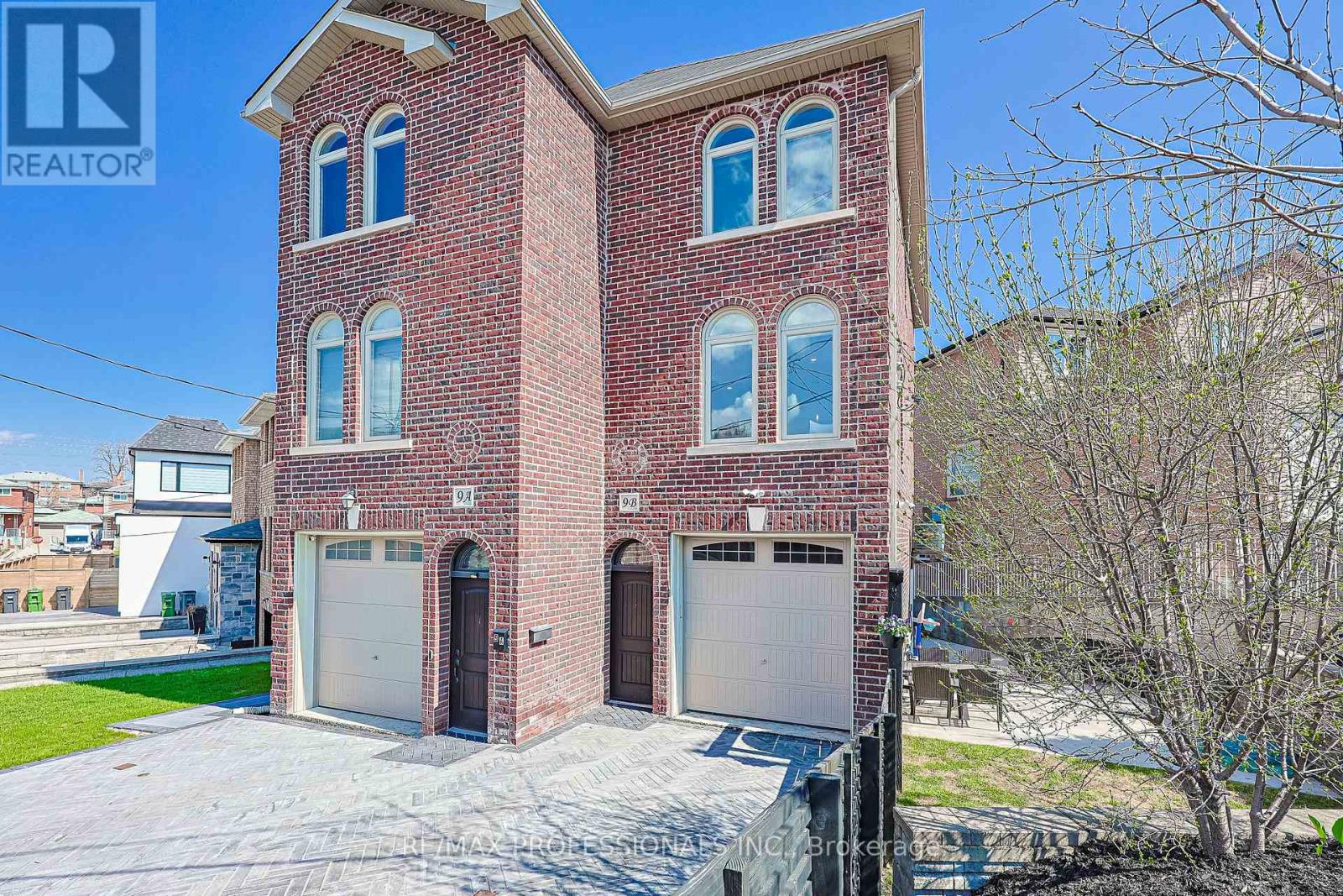 9b Harlton Crescent, Toronto, Ontario  M6M 1L2 - Photo 41 - W13034844