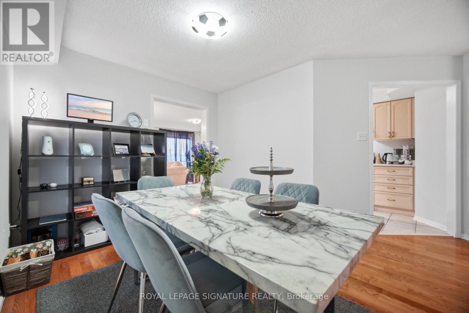 588 Rossellini Drive, Mississauga, Ontario  L5W 1M4 - Photo 11 - W13034898