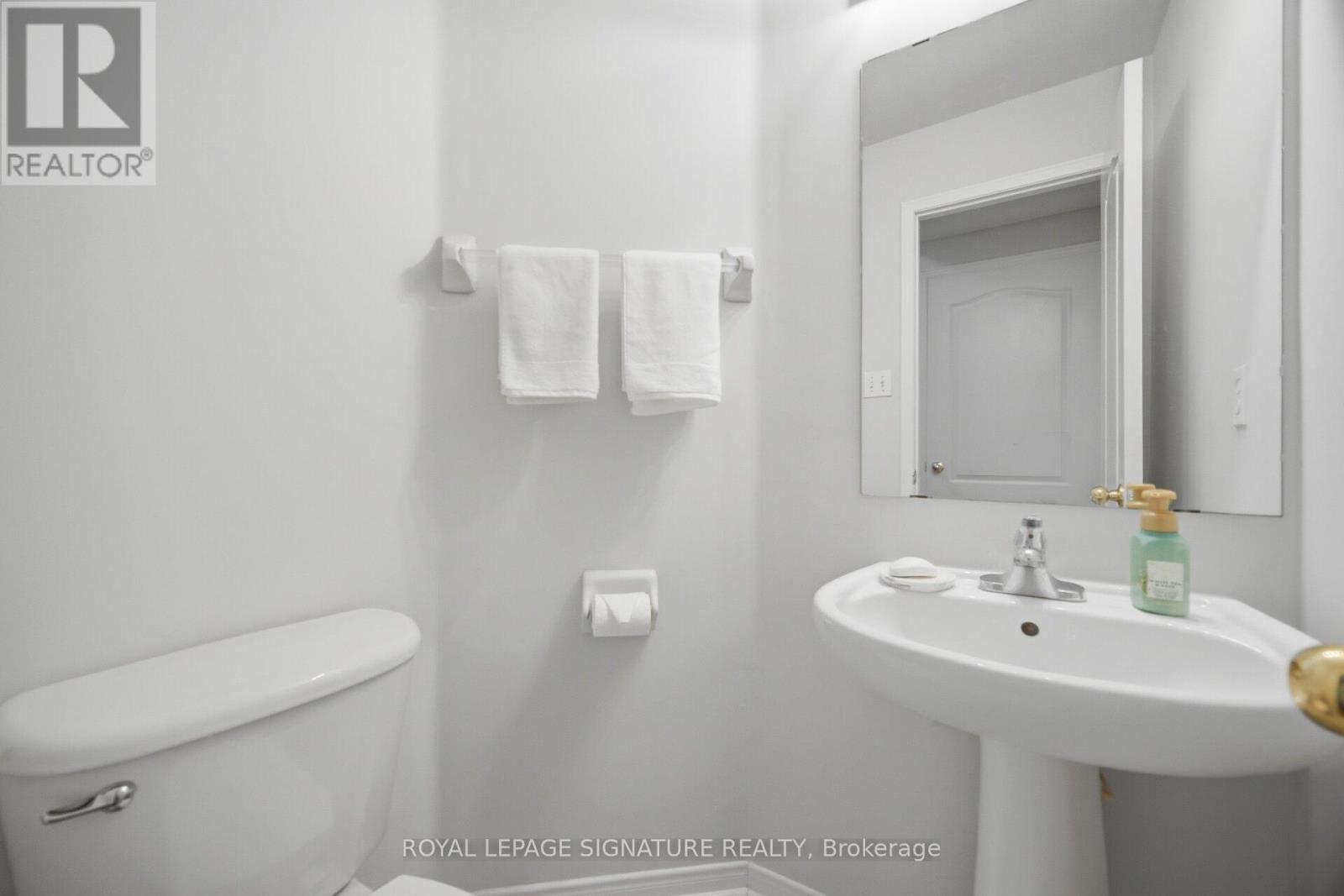 588 Rossellini Drive, Mississauga, Ontario  L5W 1M4 - Photo 24 - W13034898