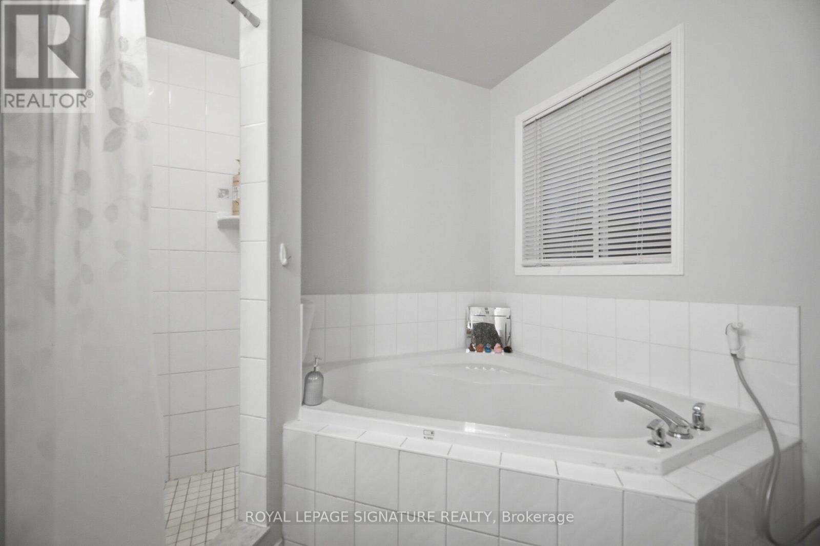 588 Rossellini Drive, Mississauga, Ontario  L5W 1M4 - Photo 39 - W13034898