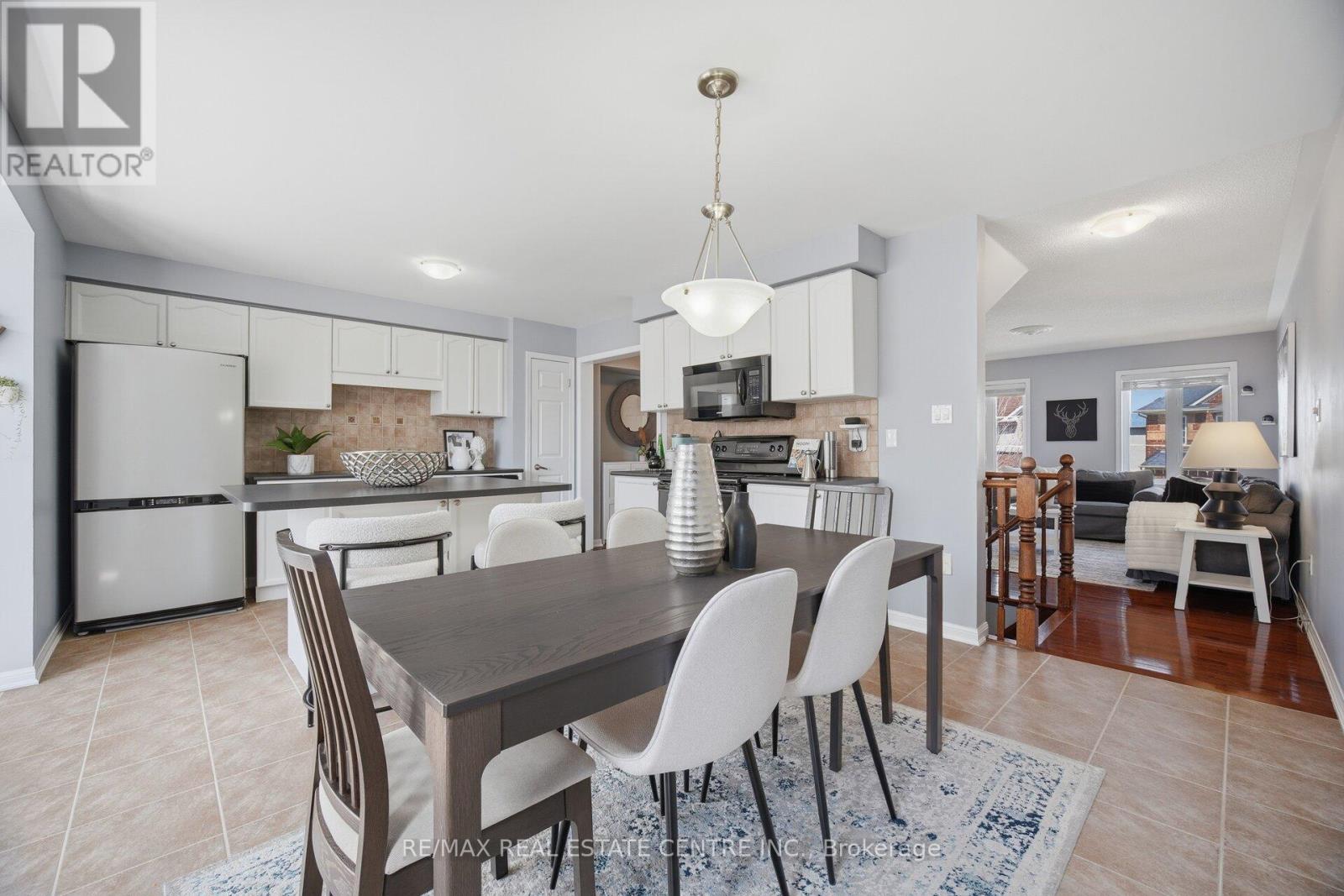 680 Mceastern Path, Milton, Ontario  L9T 0G4 - Photo 11 - W13034908