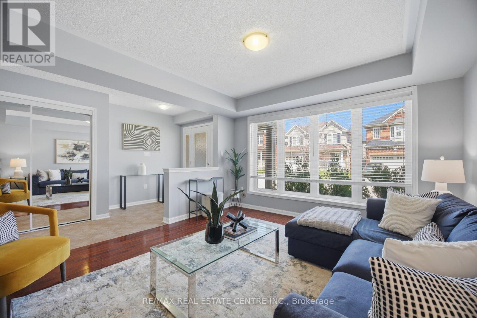 680 Mceastern Path, Milton, Ontario  L9T 0G4 - Photo 5 - W13034908