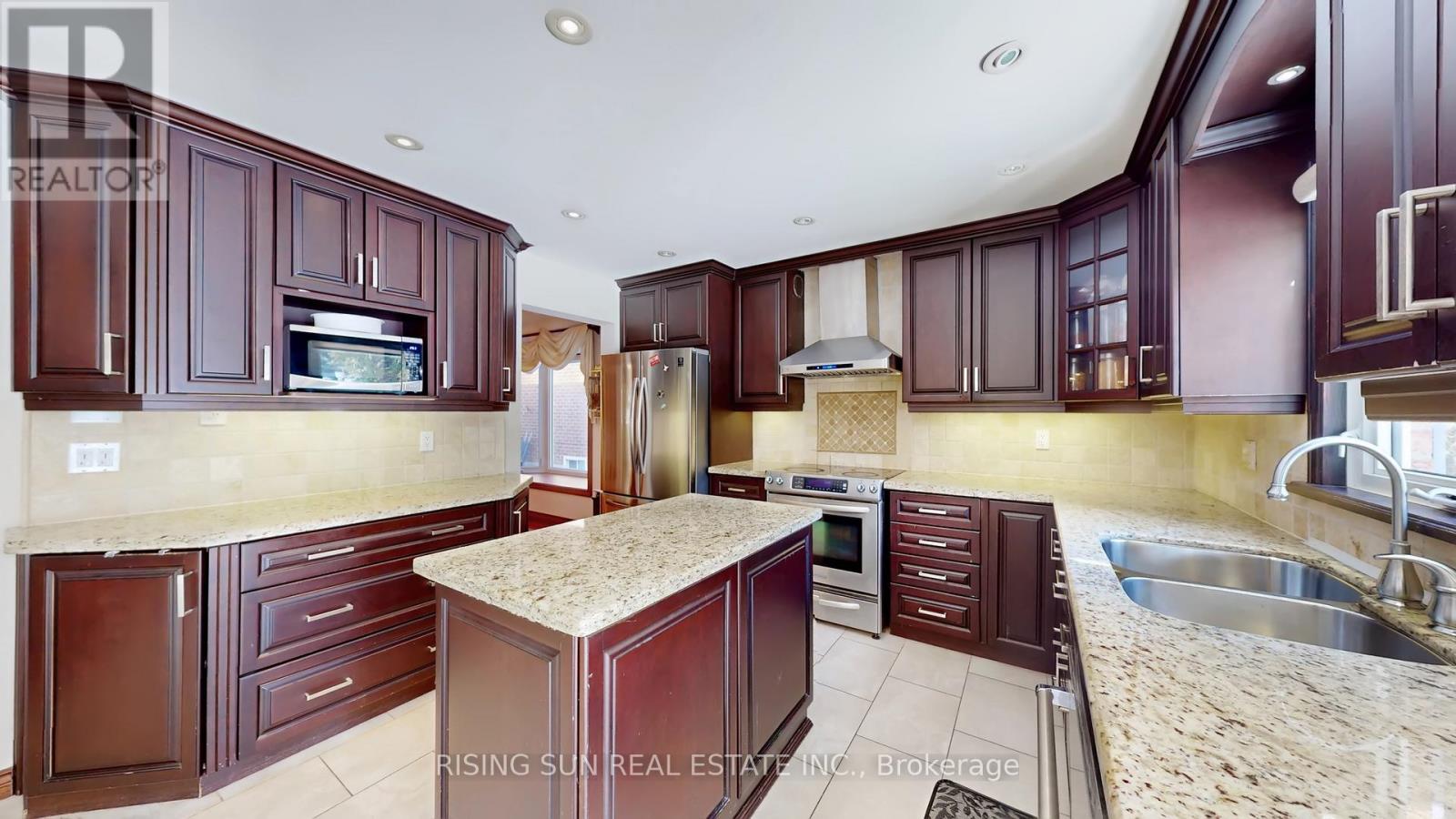 122 Barr Crescent, Brampton, Ontario  L6Z 3C8 - Photo 14 - W13034918