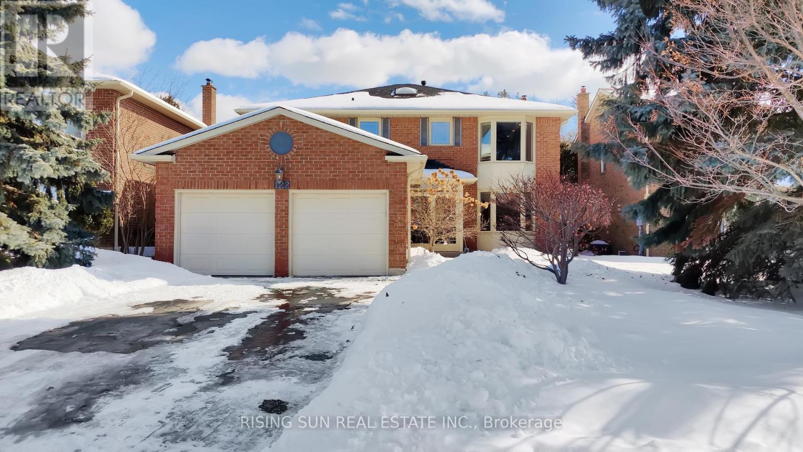 122 Barr Crescent, Brampton, Ontario  L6Z 3C8 - Photo 2 - W13034918