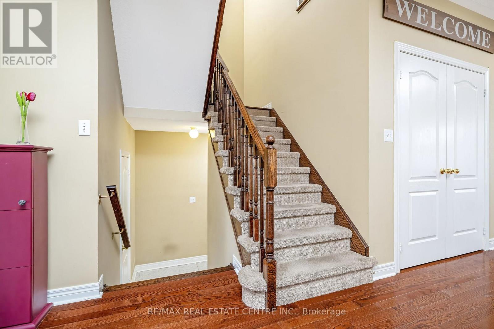 305 Teetzel Drive, Milton, Ontario  L9T 0B1 - Photo 14 - W13034928