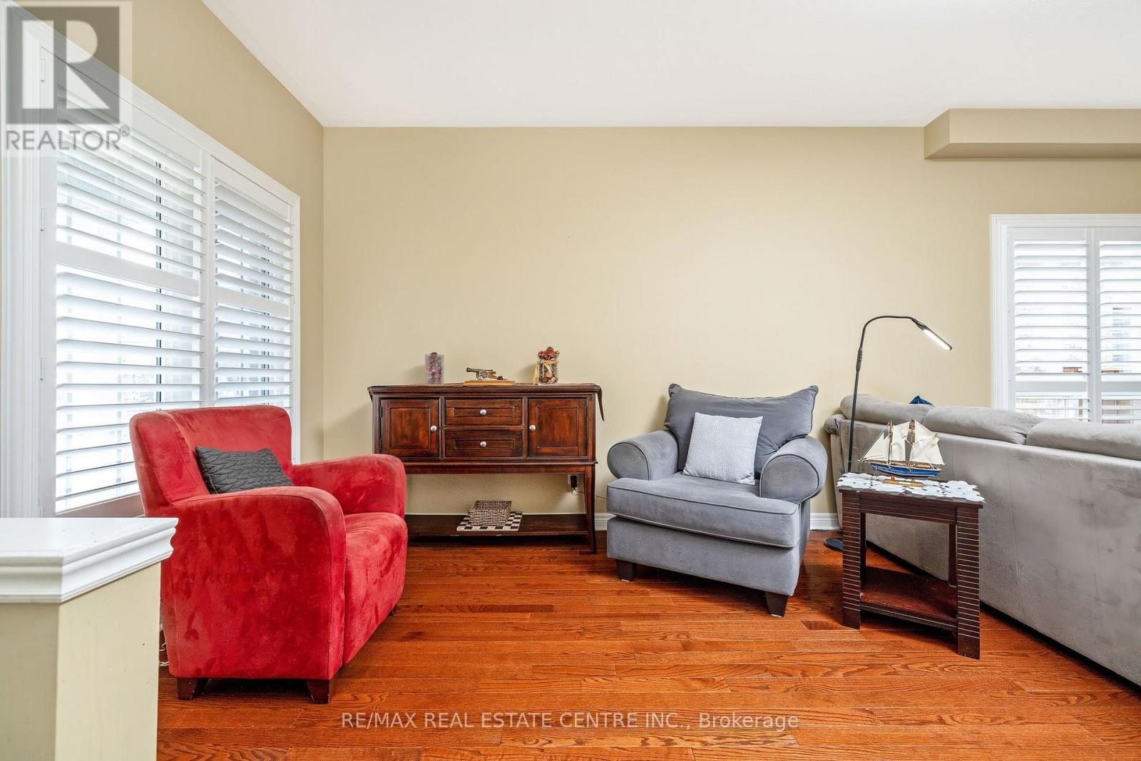 305 Teetzel Drive, Milton, Ontario  L9T 0B1 - Photo 5 - W13034928