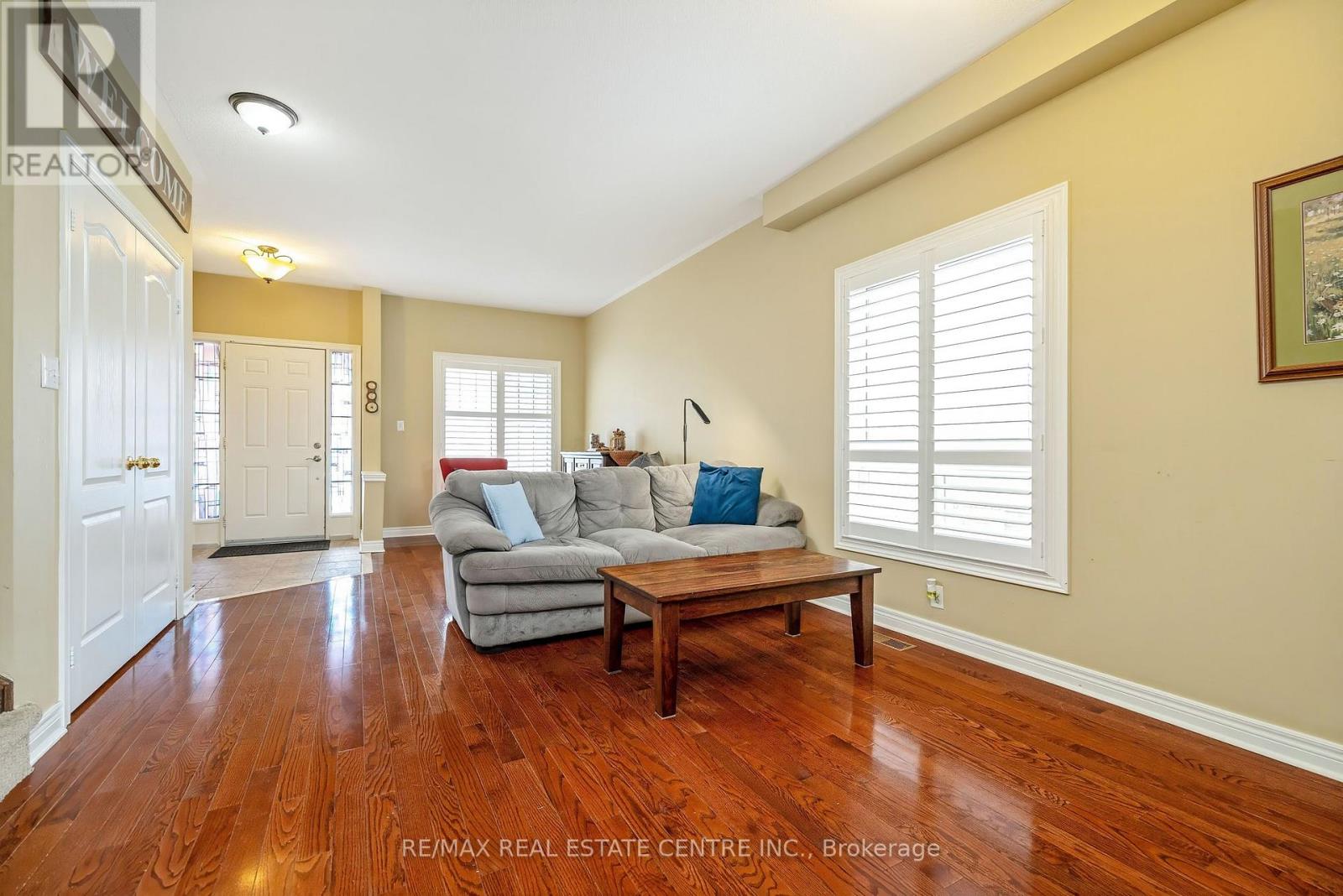 305 Teetzel Drive, Milton, Ontario  L9T 0B1 - Photo 8 - W13034928