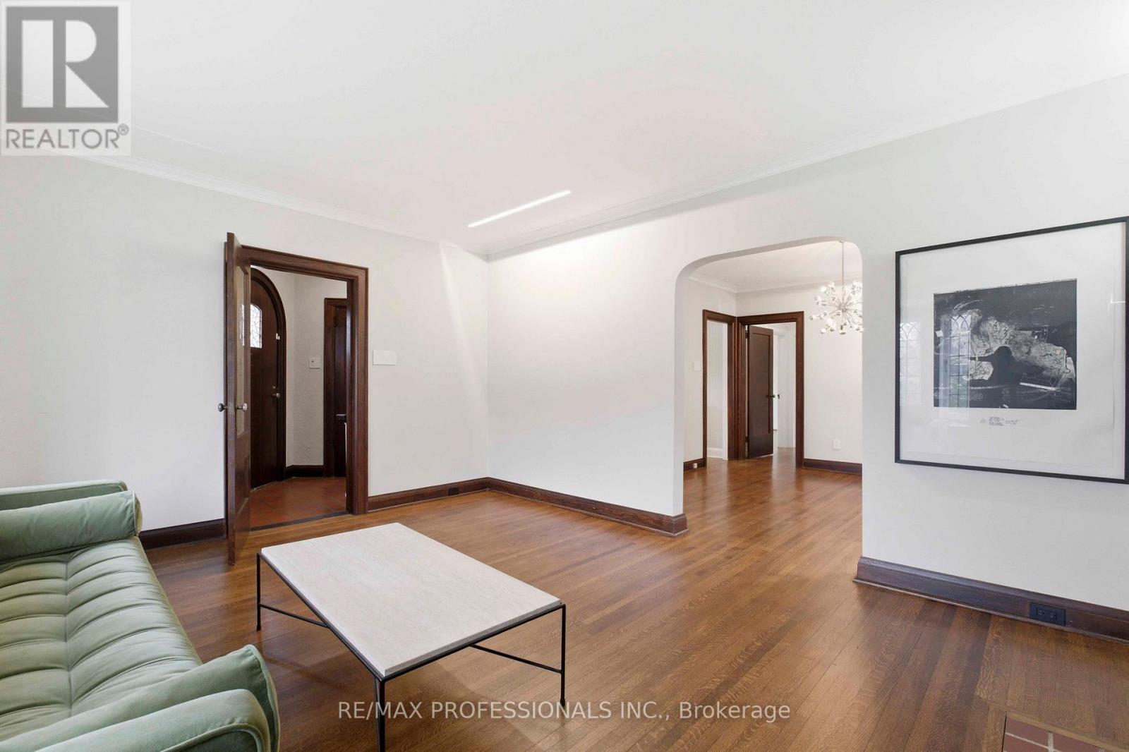 10 Edgemore Drive, Toronto, Ontario  M8Y 2M8 - Photo 11 - W13034930