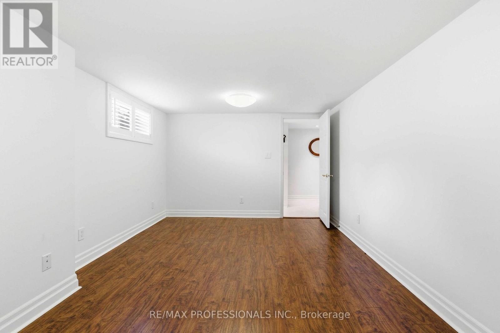 10 Edgemore Drive, Toronto, Ontario  M8Y 2M8 - Photo 30 - W13034930