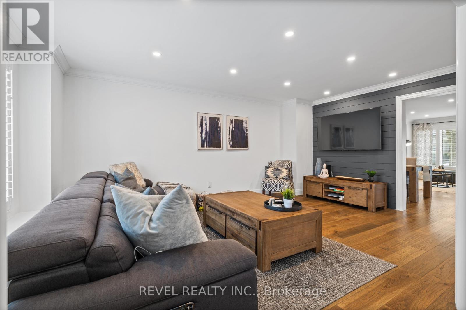 5609 Thorn Lane, Burlington, Ontario  L7L 6T5 - Photo 14 - W12851636