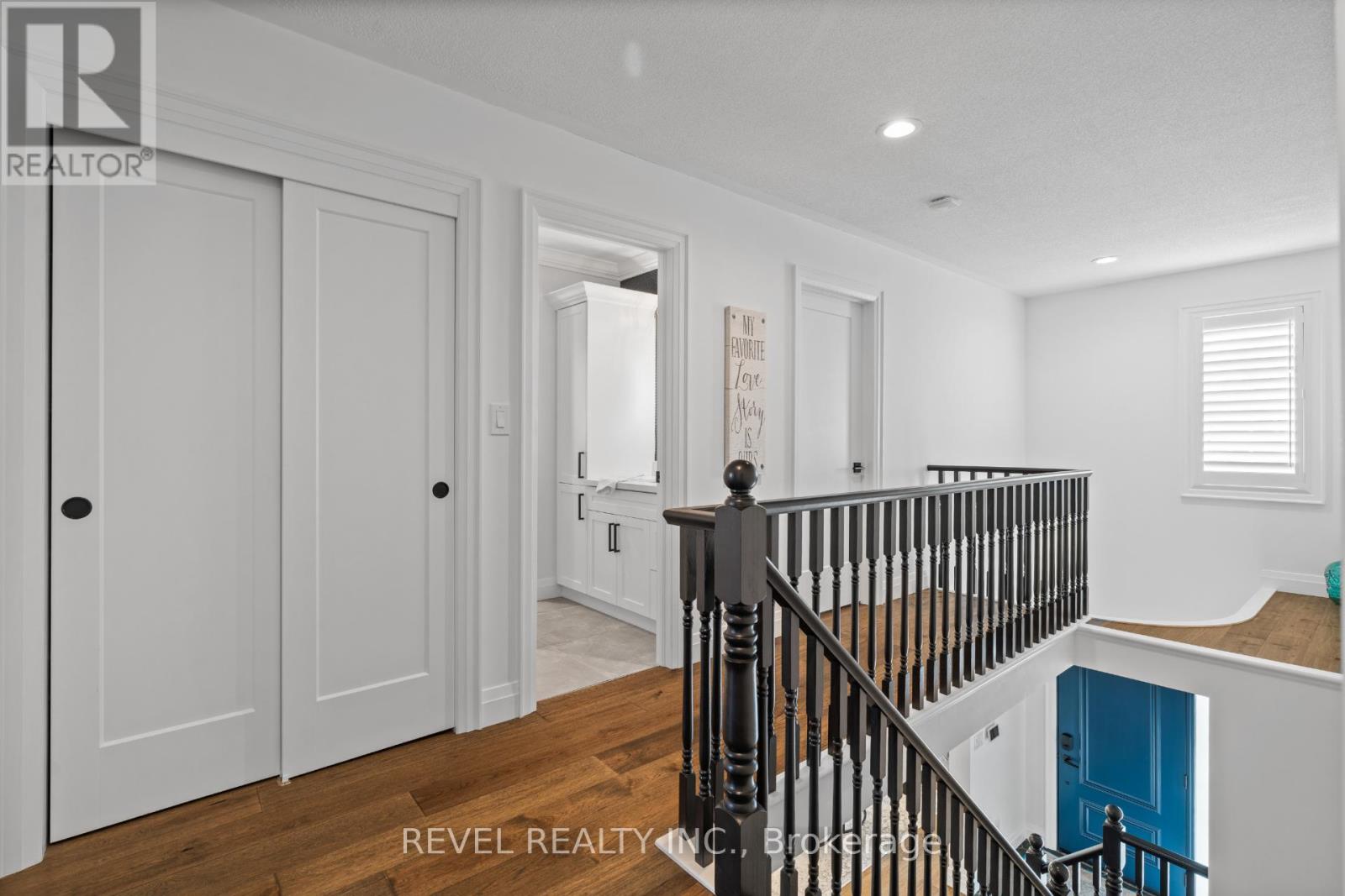 5609 Thorn Lane, Burlington, Ontario  L7L 6T5 - Photo 22 - W12851636