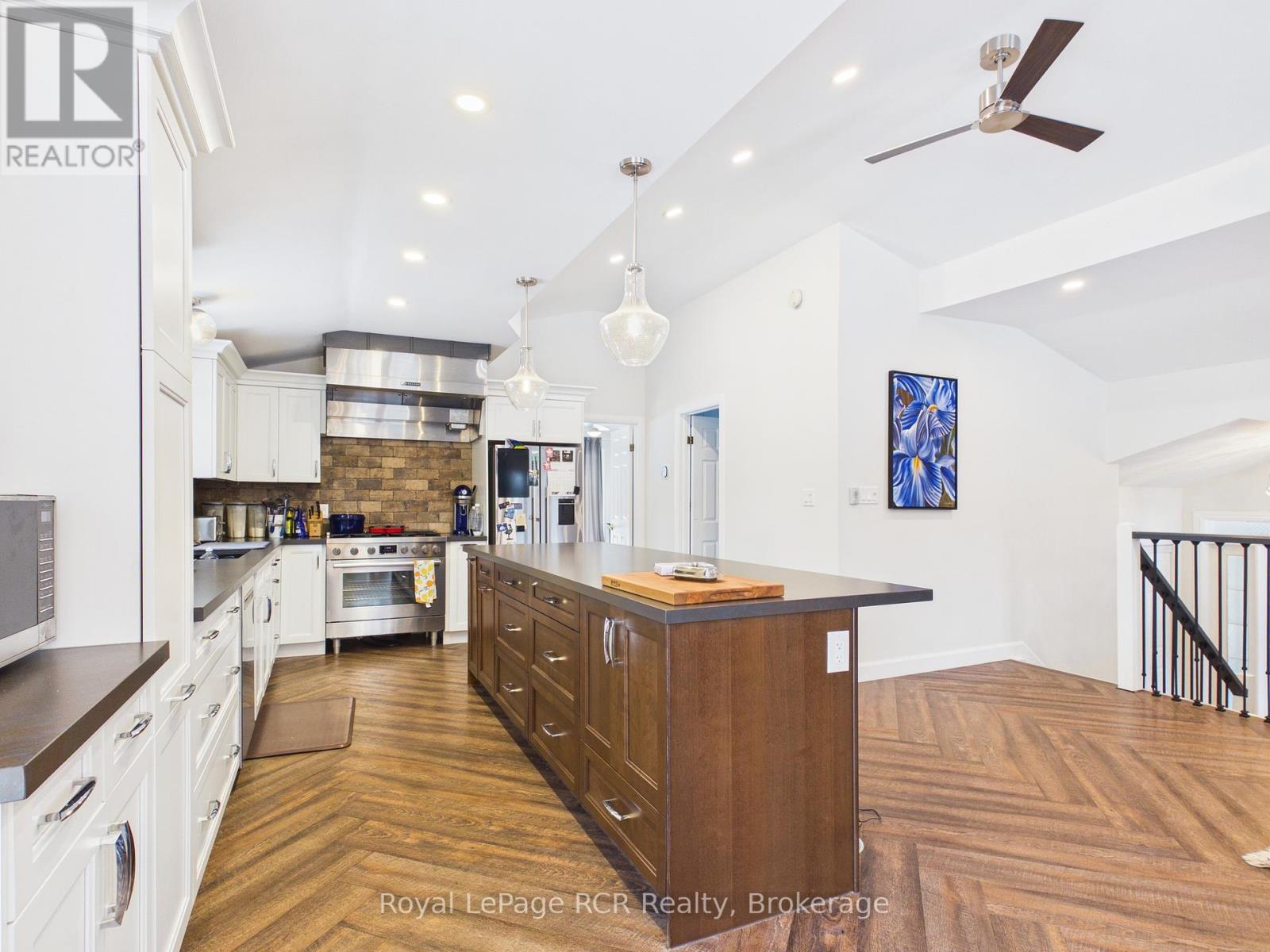 208 Pellisier Street, Grey Highlands, Ontario  N0C 1E0 - Photo 19 - X12855968