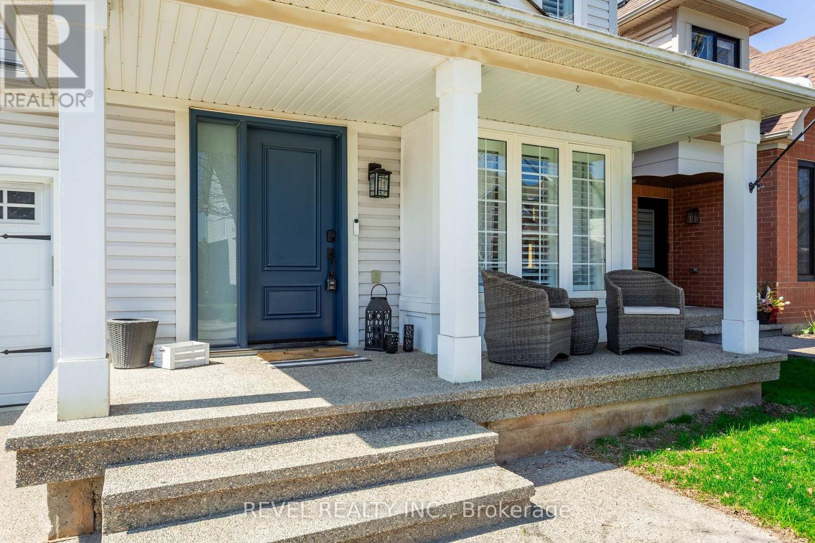 5609 Thorn Lane, Burlington, Ontario  L7L 6T5 - Photo 2 - W12851636