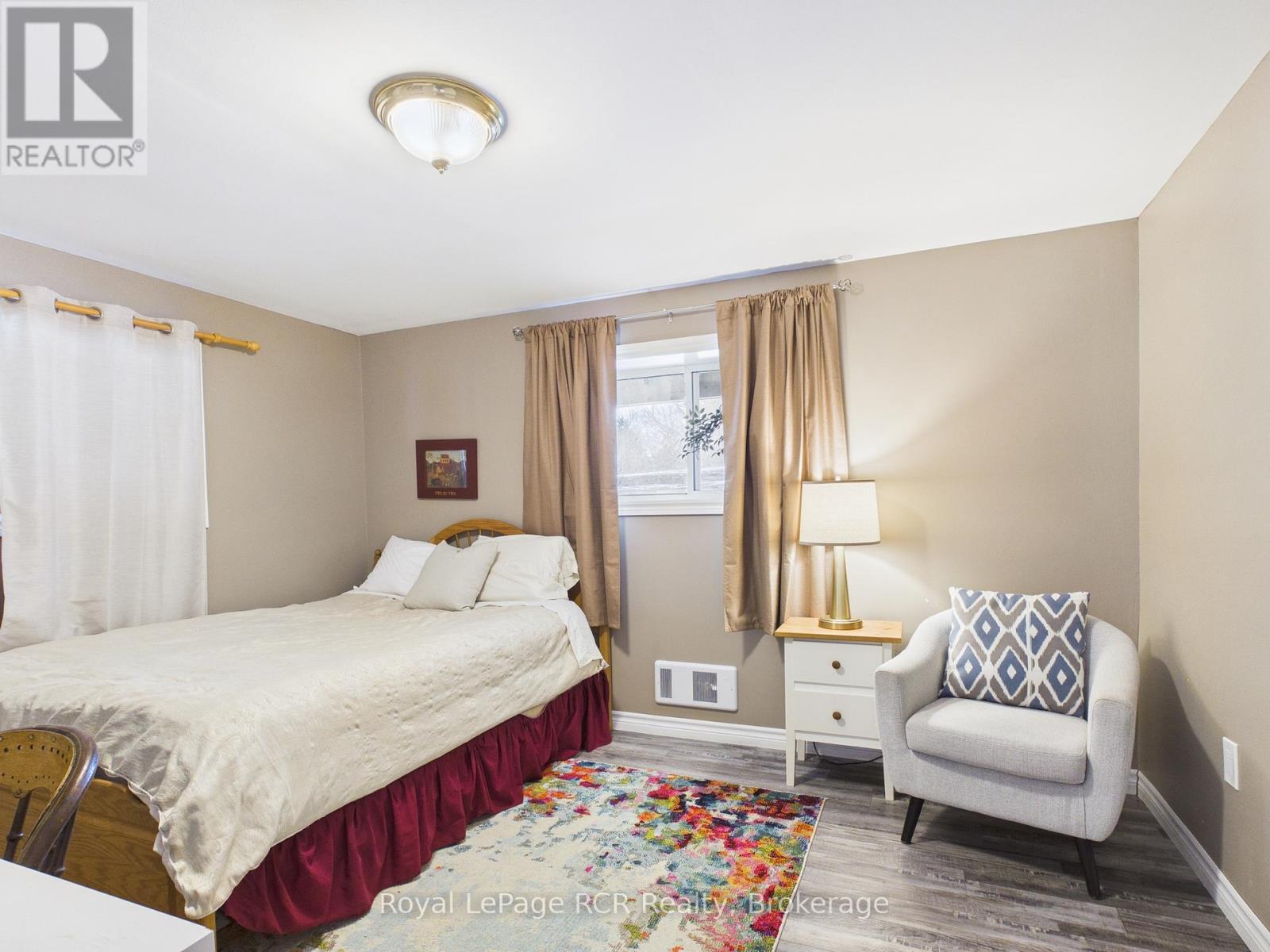 208 Pellisier Street, Grey Highlands, Ontario  N0C 1E0 - Photo 42 - X12855968