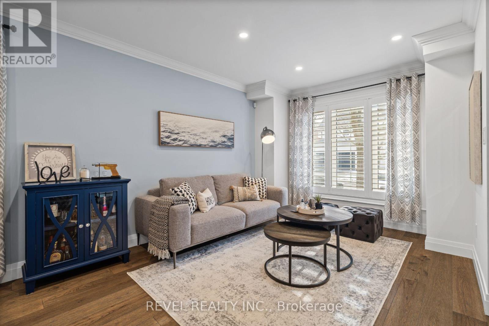 5609 Thorn Lane, Burlington, Ontario  L7L 6T5 - Photo 6 - W12851636