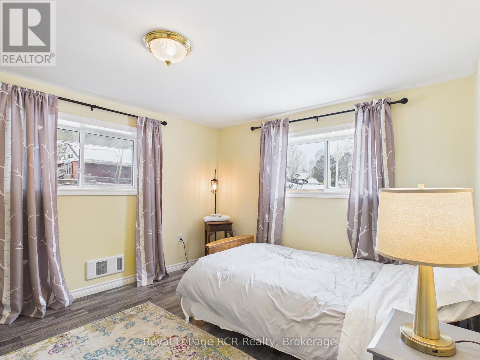 208 Pellisier Street, Grey Highlands, Ontario  N0C 1E0 - Photo 40 - X12855968