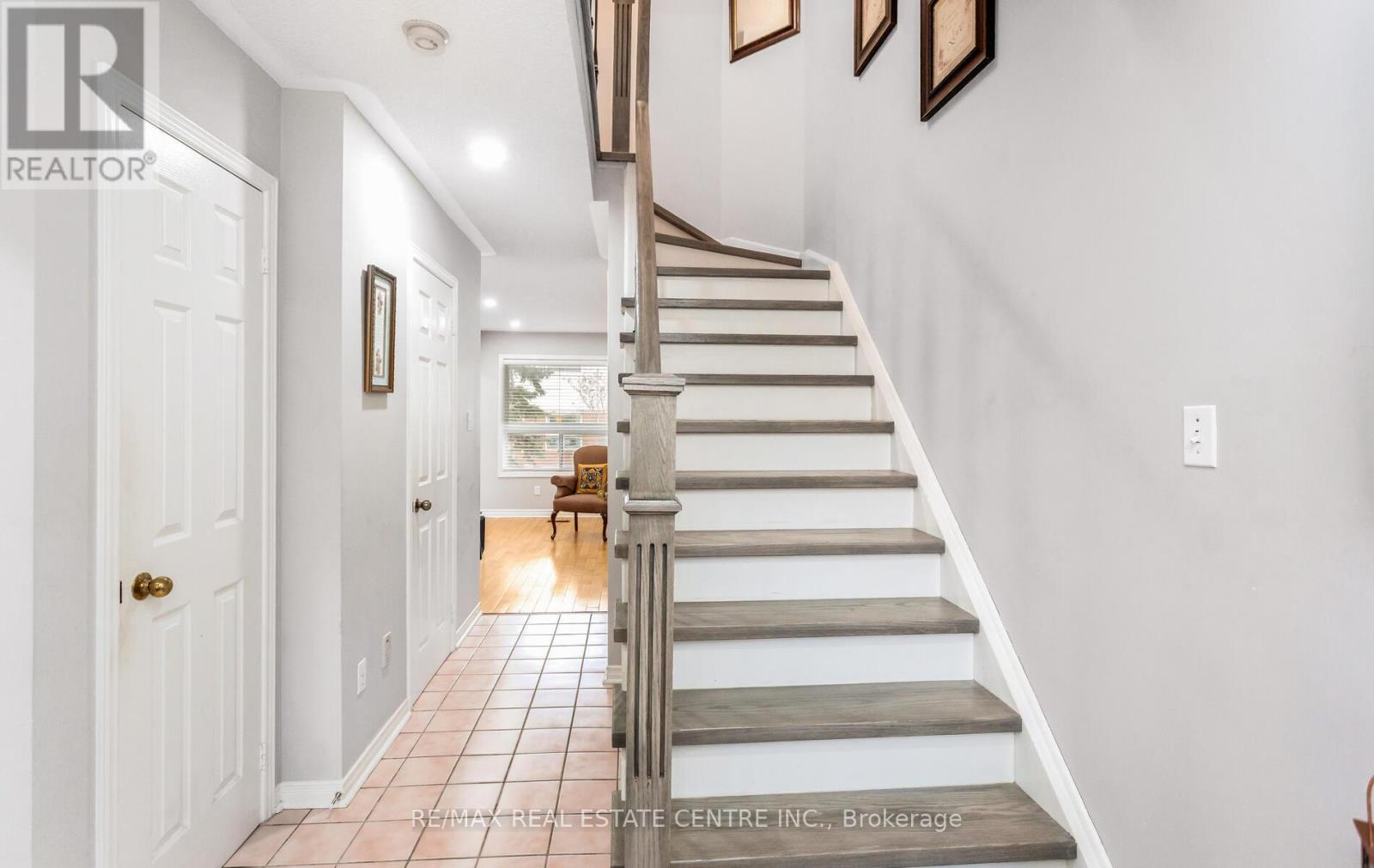 66 - 2555 Thomas Street, Mississauga, Ontario  L5M 5P6 - Photo 4 - W12887158