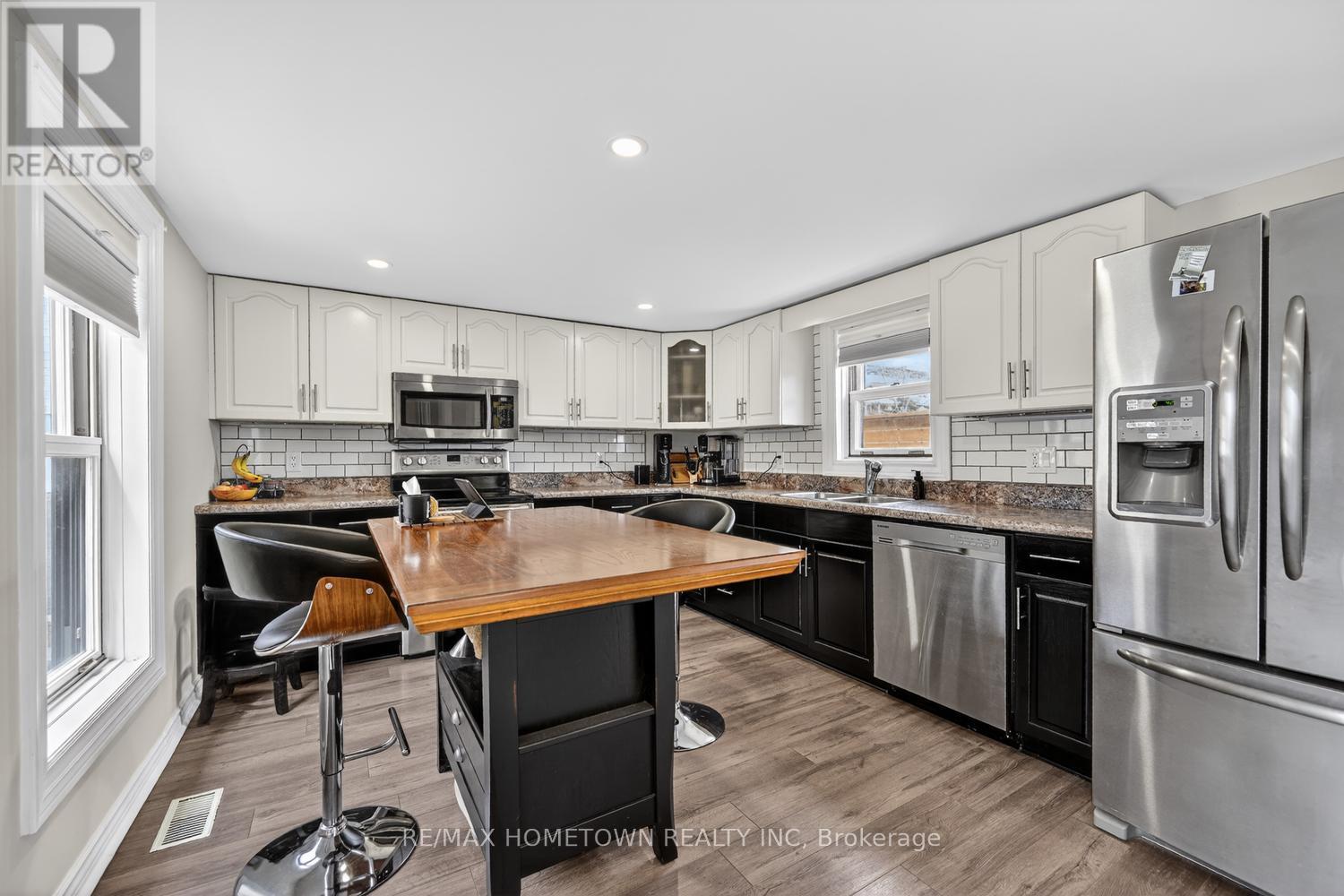 80 Water Street E, Brockville, Ontario  K6V 1A5 - Photo 3 - X13035360