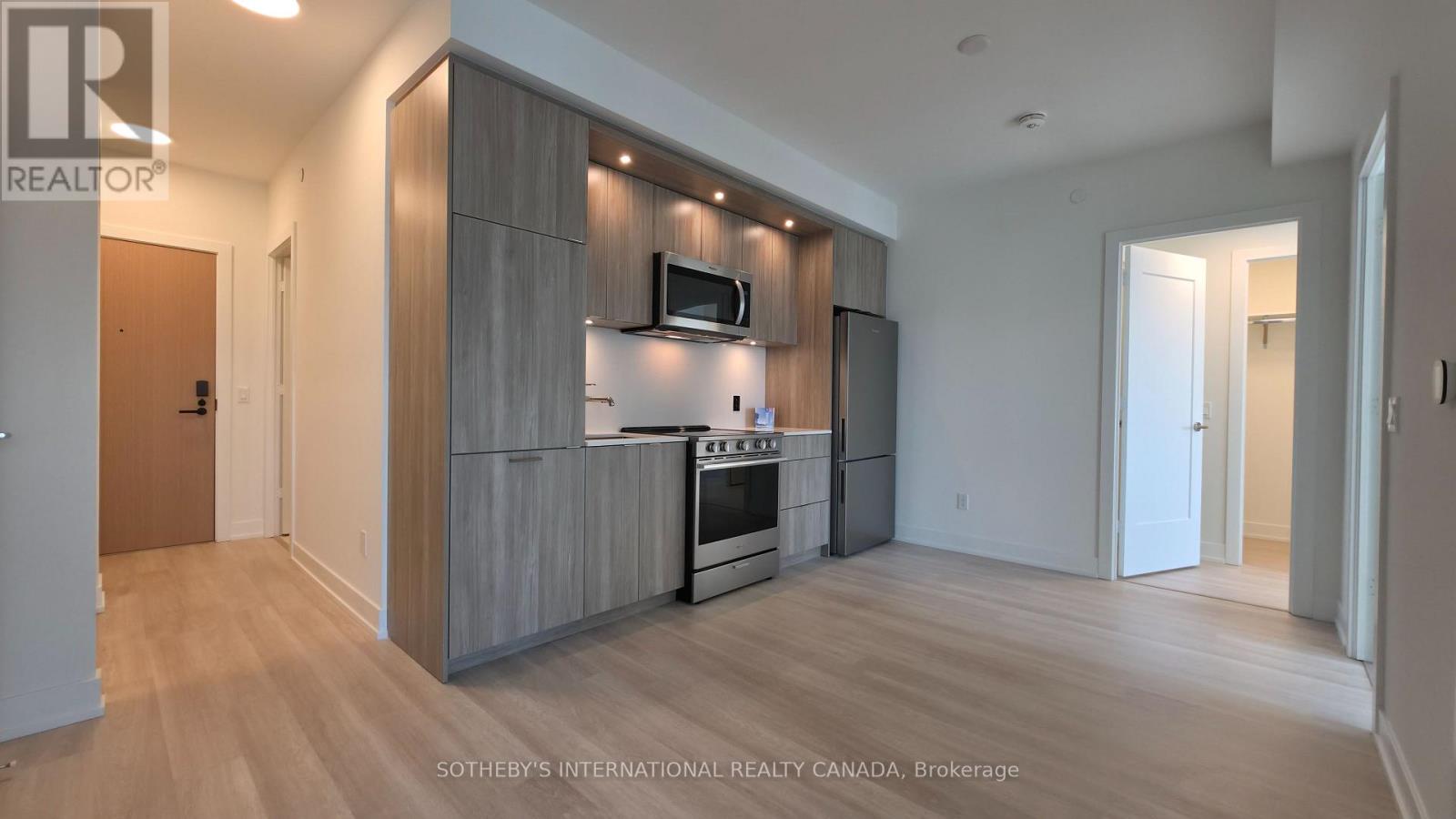 2410 - 60 Central Park Road Way, Toronto, Ontario  M9A 0E6 - Photo 12 - W13027860