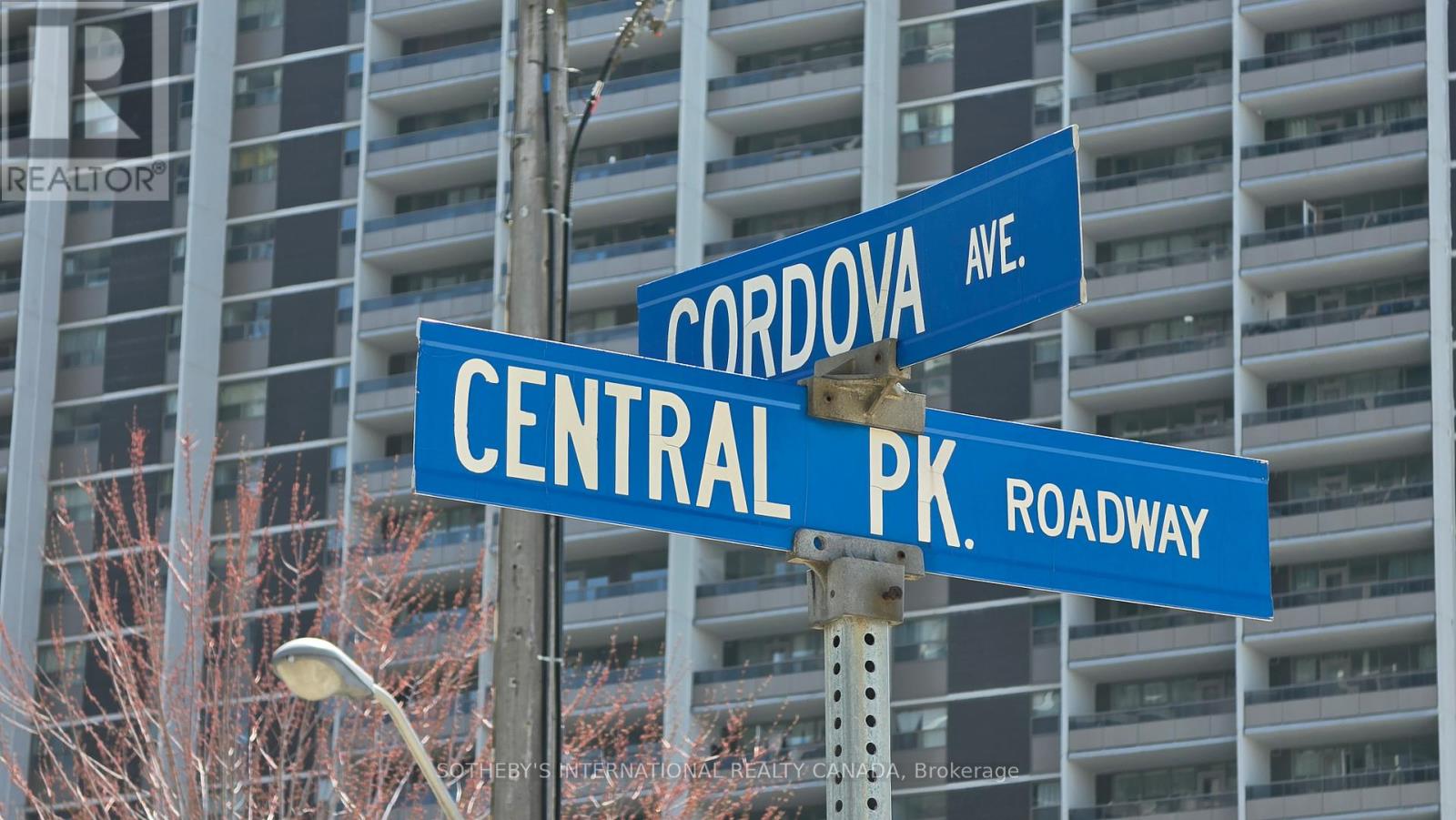 2410 - 60 Central Park Road Way, Toronto, Ontario  M9A 0E6 - Photo 2 - W13027860