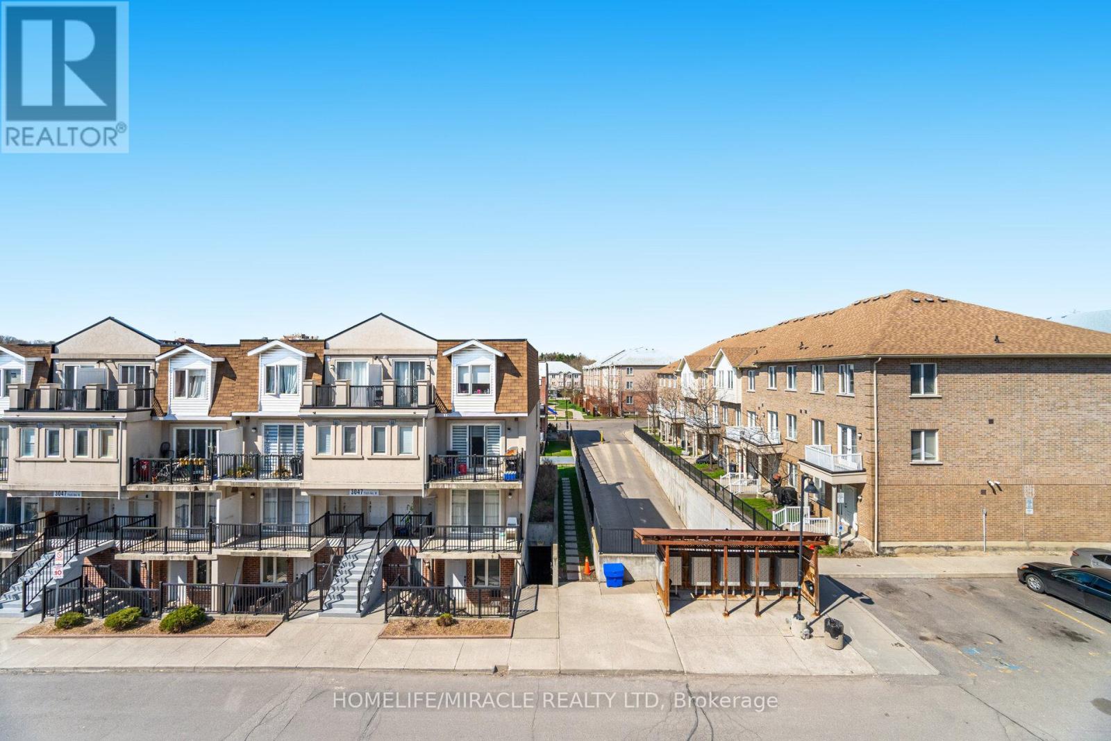 2002 - 3049 Finch Avenue W, Toronto, Ontario  M9M 0A5 - Photo 33 - W13014084