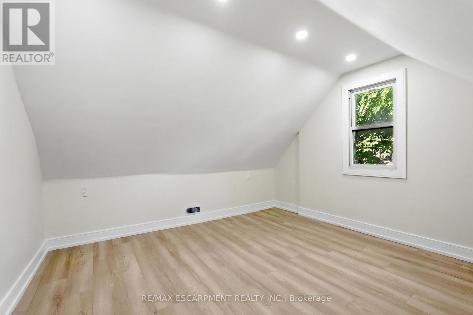 9 Alice Street, Hamilton, Ontario  L8H 4R5 - Photo 30 - X13034878