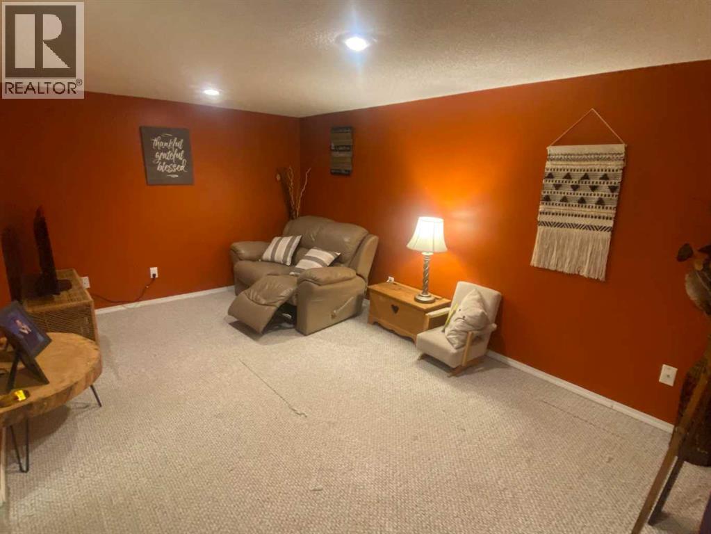 10411 109 Avenue, High Level, Alberta  T0H 1Z0 - Photo 12 - A2245338