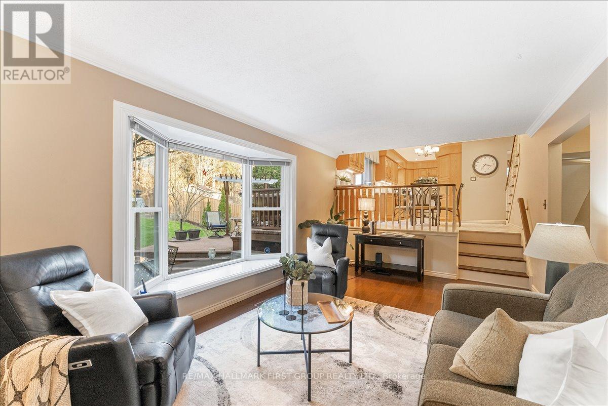 68 Resolute Crescent, Whitby, Ontario  L1P 1G2 - Photo 14 - E13034956