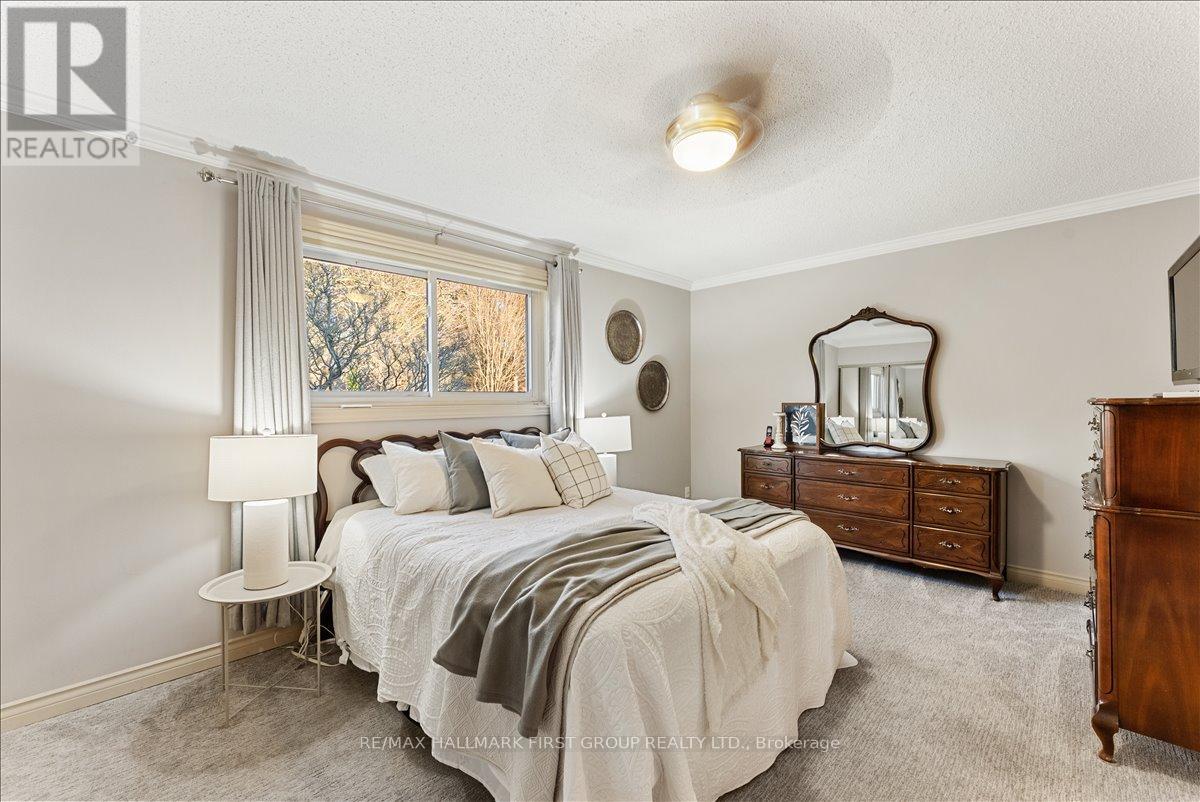 68 Resolute Crescent, Whitby, Ontario  L1P 1G2 - Photo 17 - E13034956