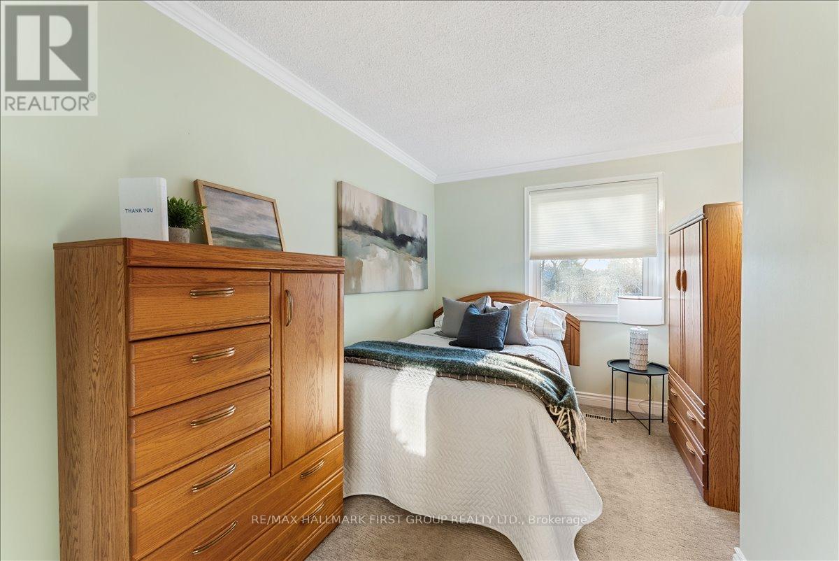 68 Resolute Crescent, Whitby, Ontario  L1P 1G2 - Photo 19 - E13034956