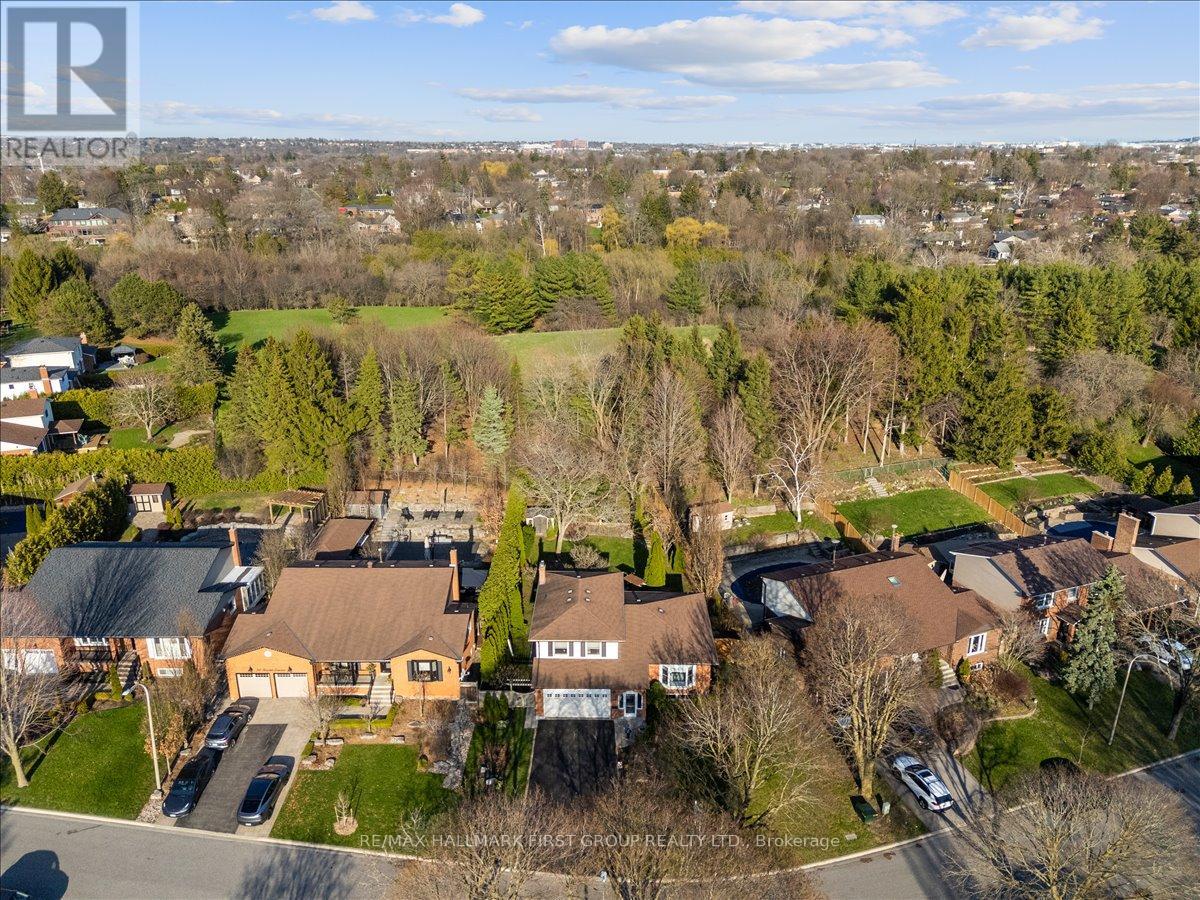 68 Resolute Crescent, Whitby, Ontario  L1P 1G2 - Photo 2 - E13034956