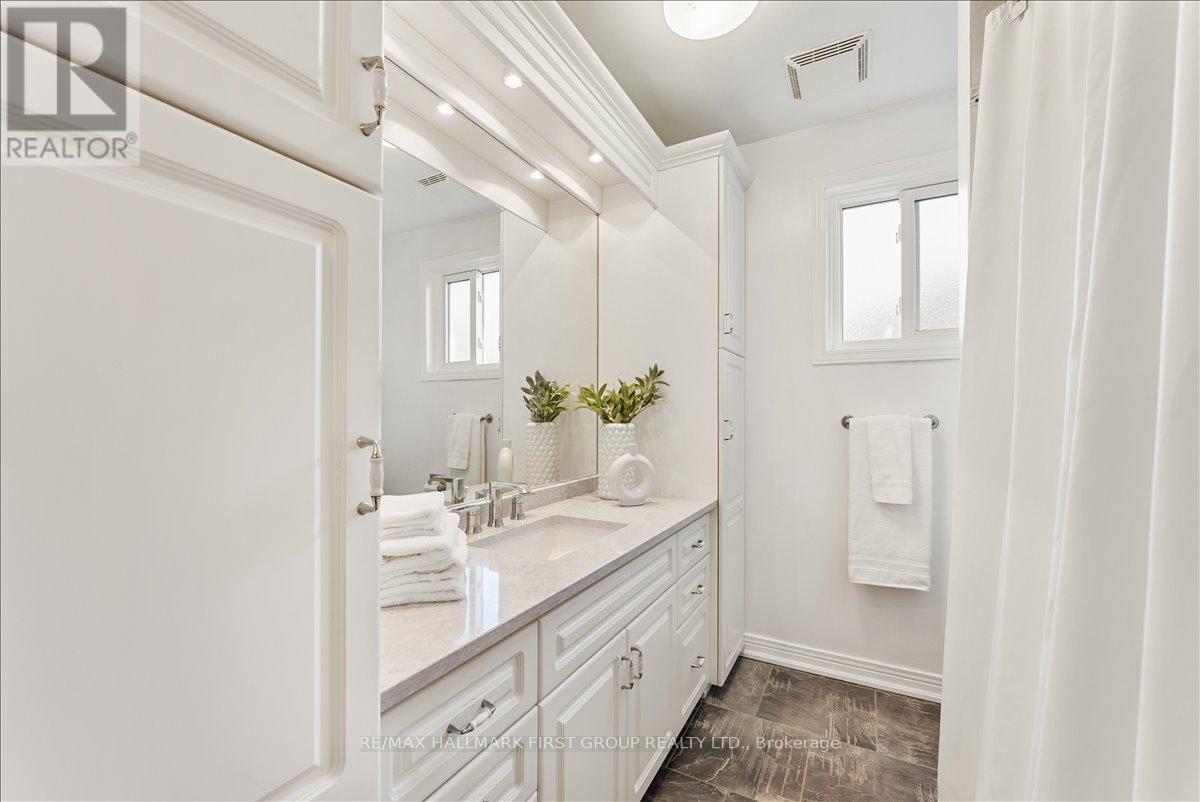 68 Resolute Crescent, Whitby, Ontario  L1P 1G2 - Photo 21 - E13034956